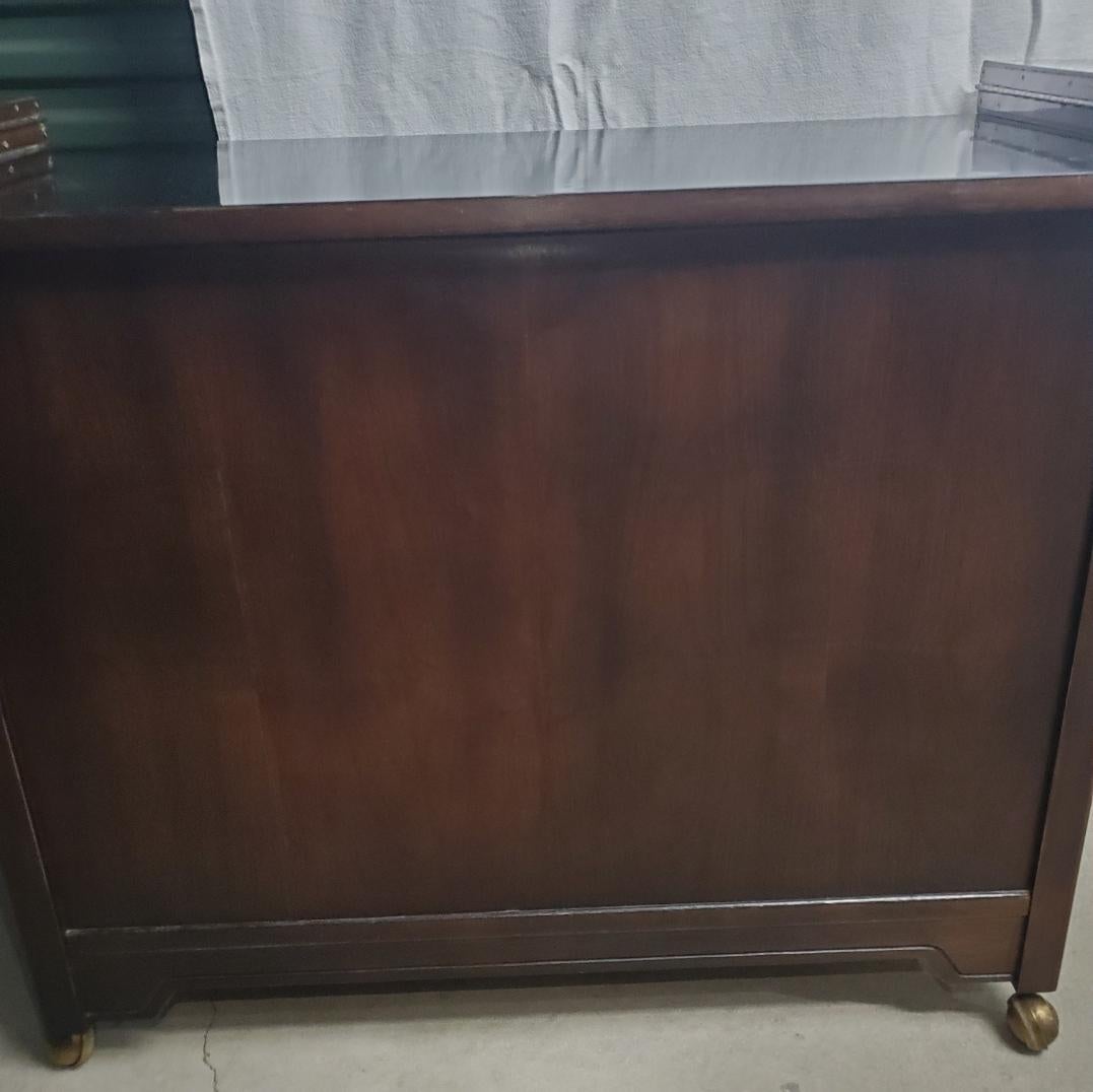 Vintage American of Martinsville Chinoiserie Rolling Sideboard For Sale 2