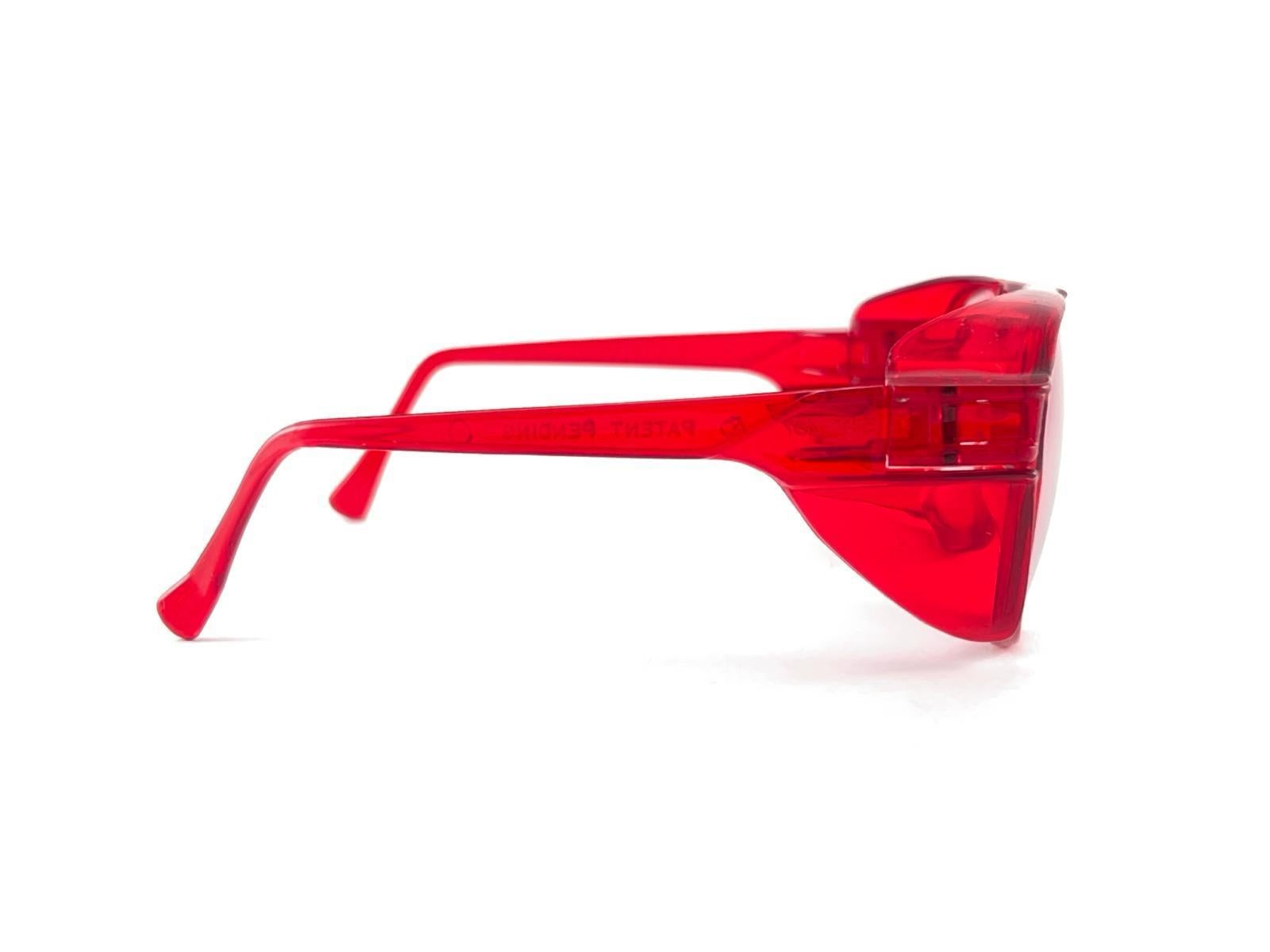 Amerikanische optische Vintage-Sonnenbrille „ Aerosite“, Aviator, rot, Vintage, 80er Jahre, hergestellt in Usa für Damen oder Herren im Angebot
