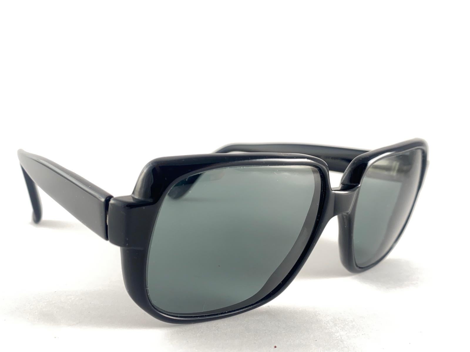 Vintage American Optical Midcentury Noir  Lunettes de soleil 1960's Usa Excellent état - En vente à Baleares, Baleares