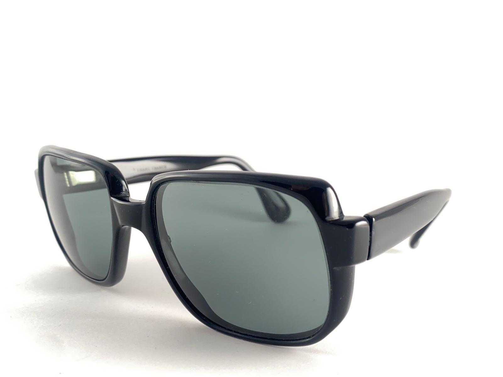 Vintage American Optical Midcentury Noir  Lunettes de soleil 1960's Usa Unisexe en vente