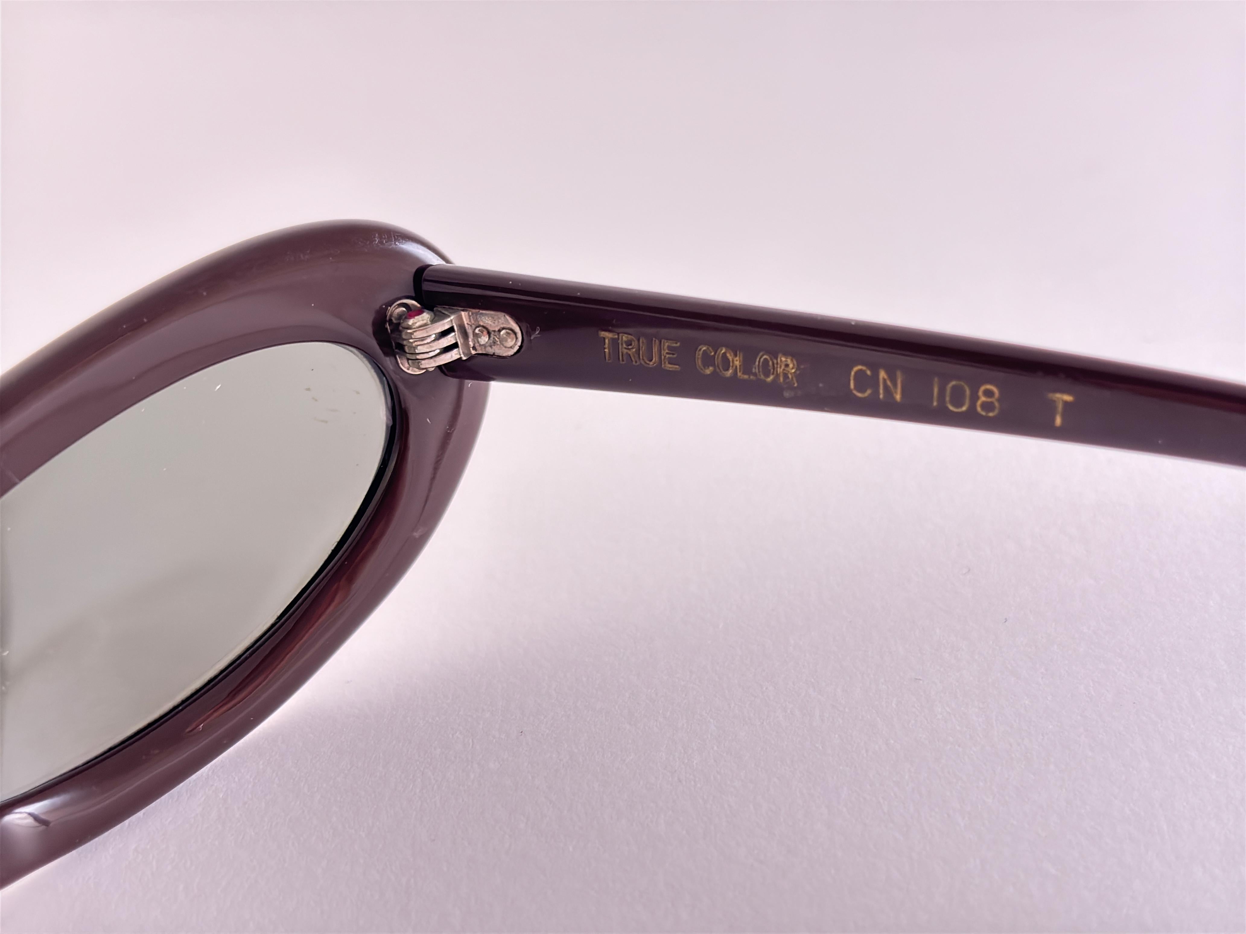 Women's or Men's Vintage American Optical Midcentury Brown & Beige 