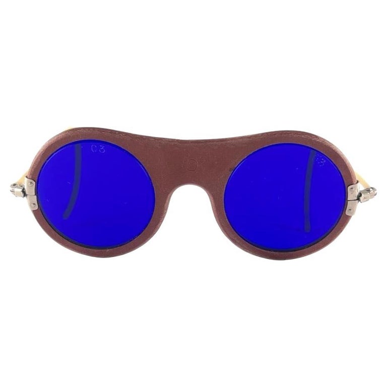 Vintage American Optical Welding Technical Goggles  display picture 3