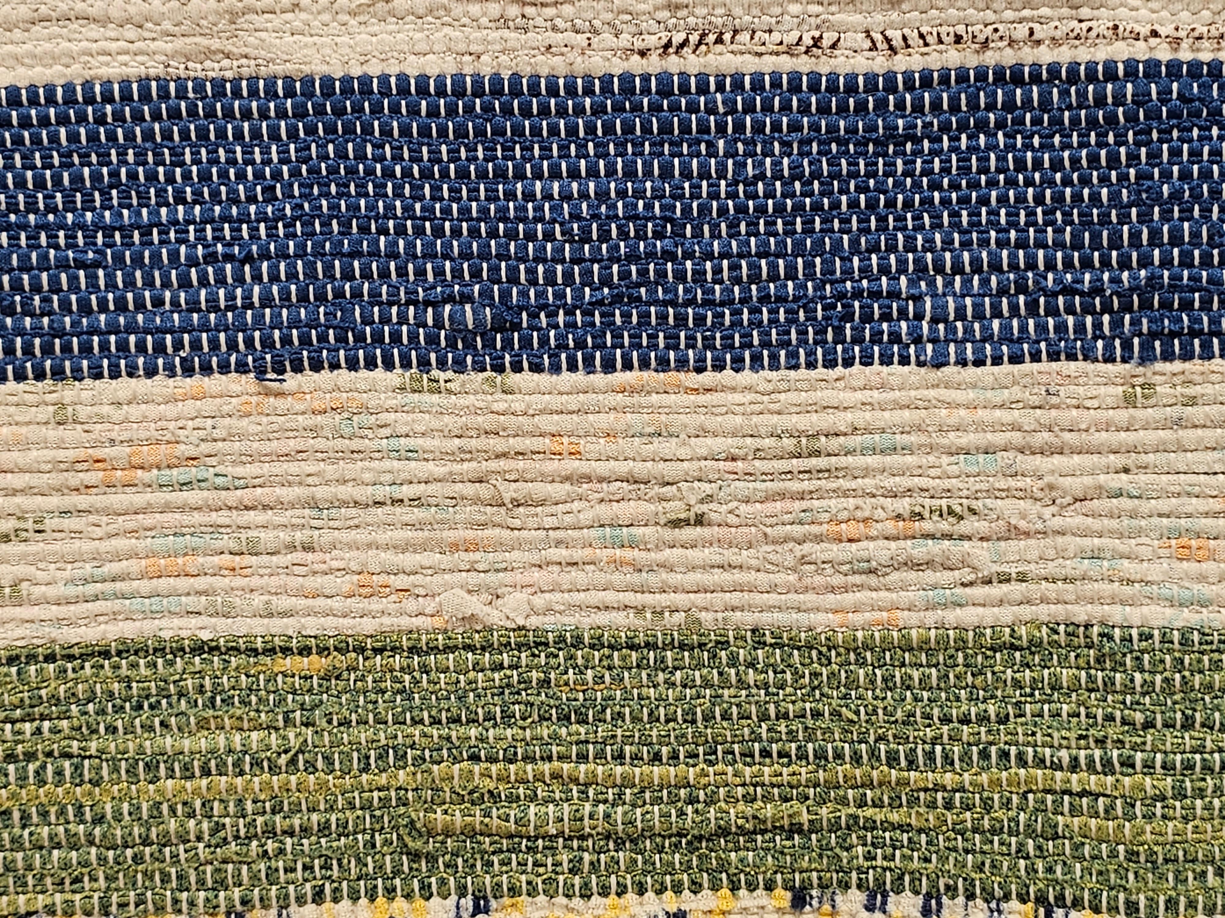 Amerikanischer Rag-Teppich im Vintage-Stil mit Streifenmuster in Elfenbein, Blau, Rosa, Grün, Rot  im Angebot 2