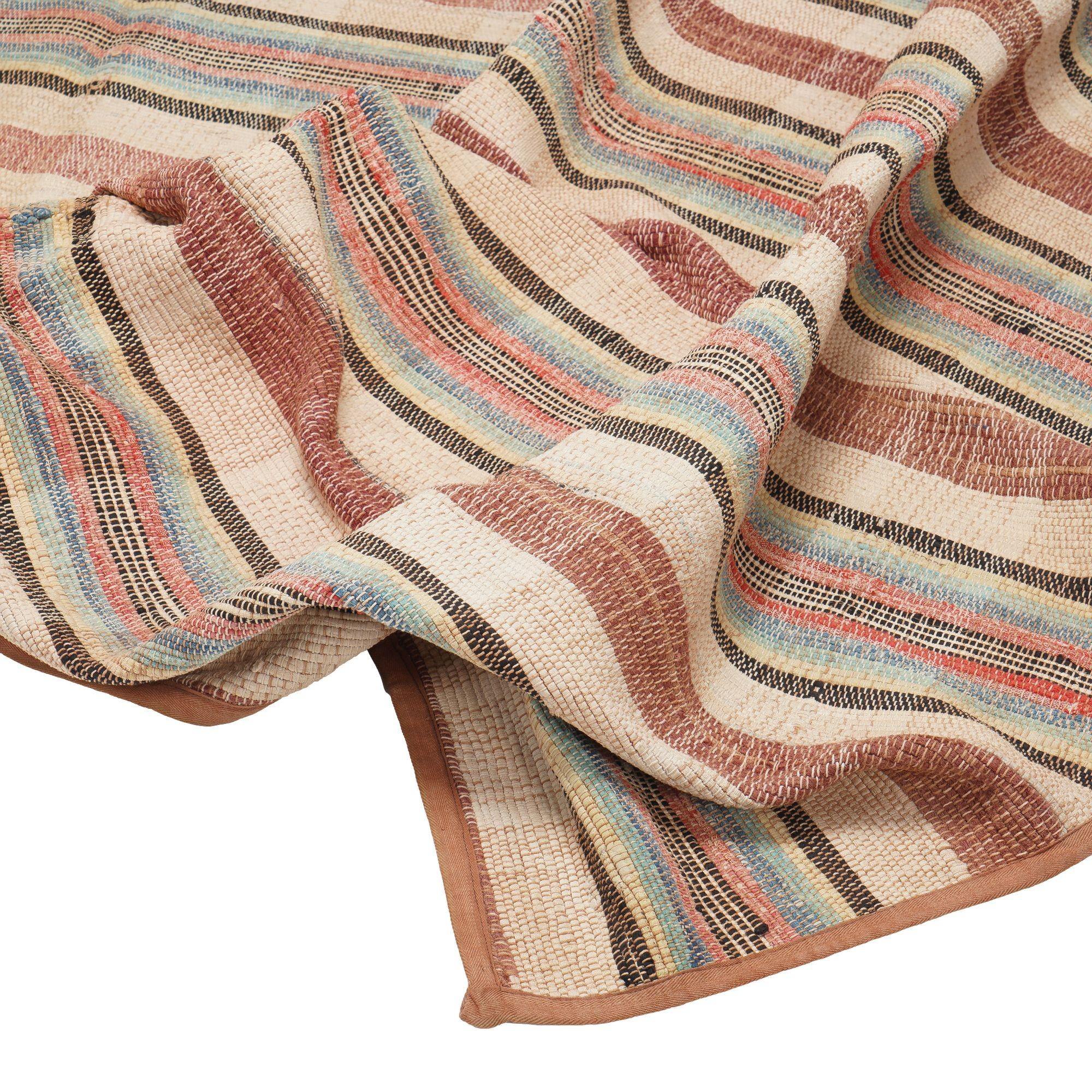 Vintage American rag rug with bound edges, c. 1850-1900 For Sale 8