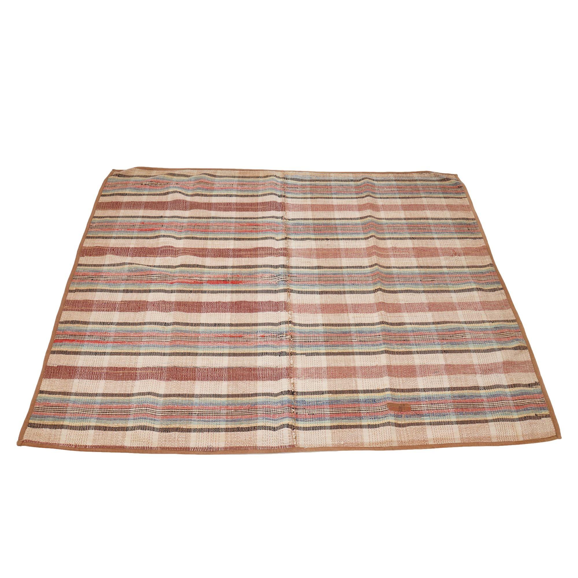 19th Century Vintage American rag rug with bound edges, c. 1850-1900 For Sale