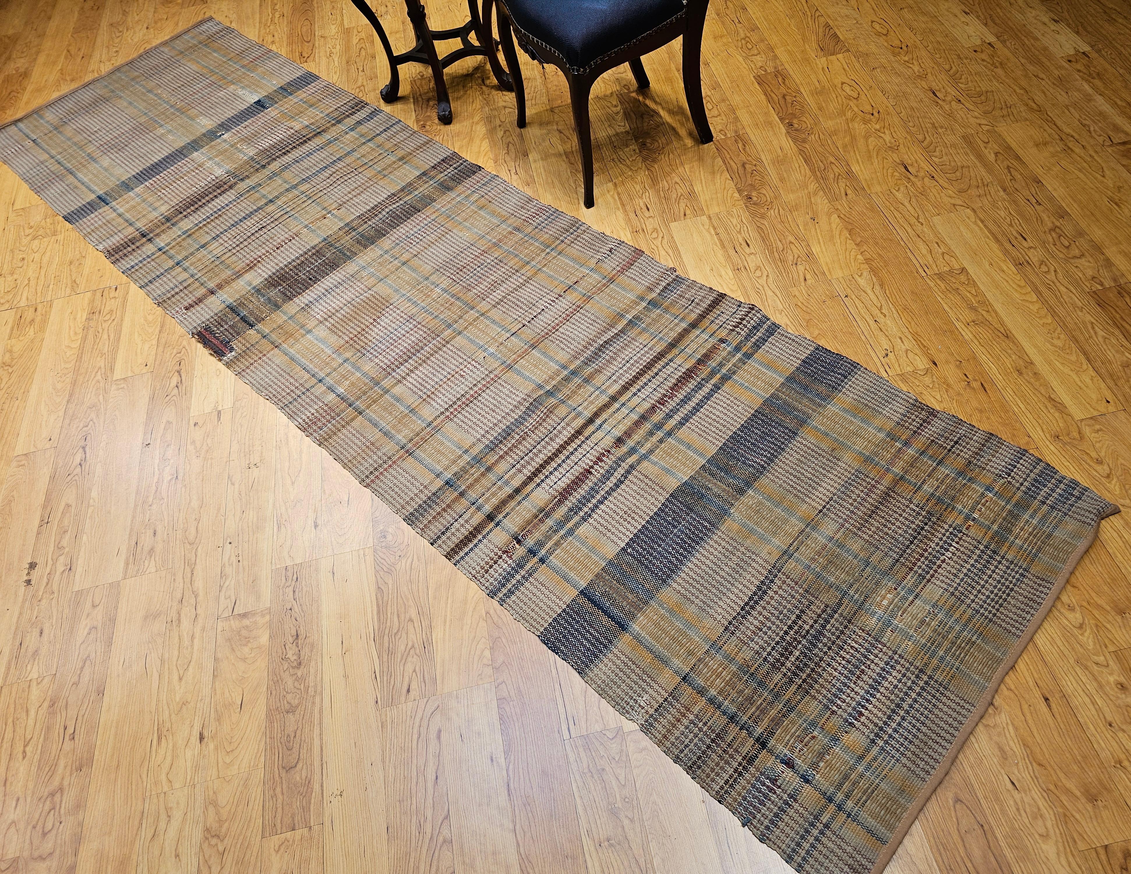 Vintage American Rag Runner For Sale 4