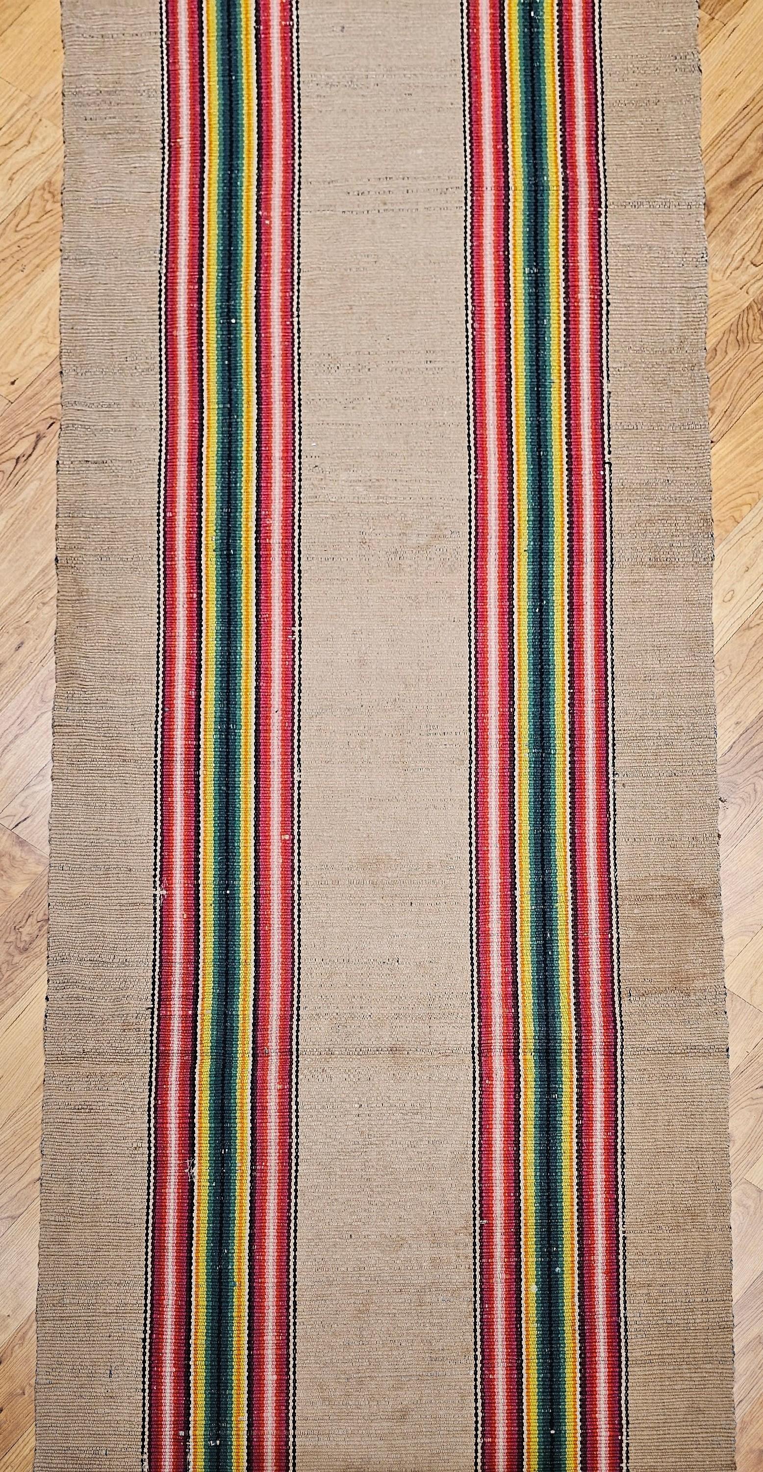 Chemin de table en chiffon américain vintage en vente 3