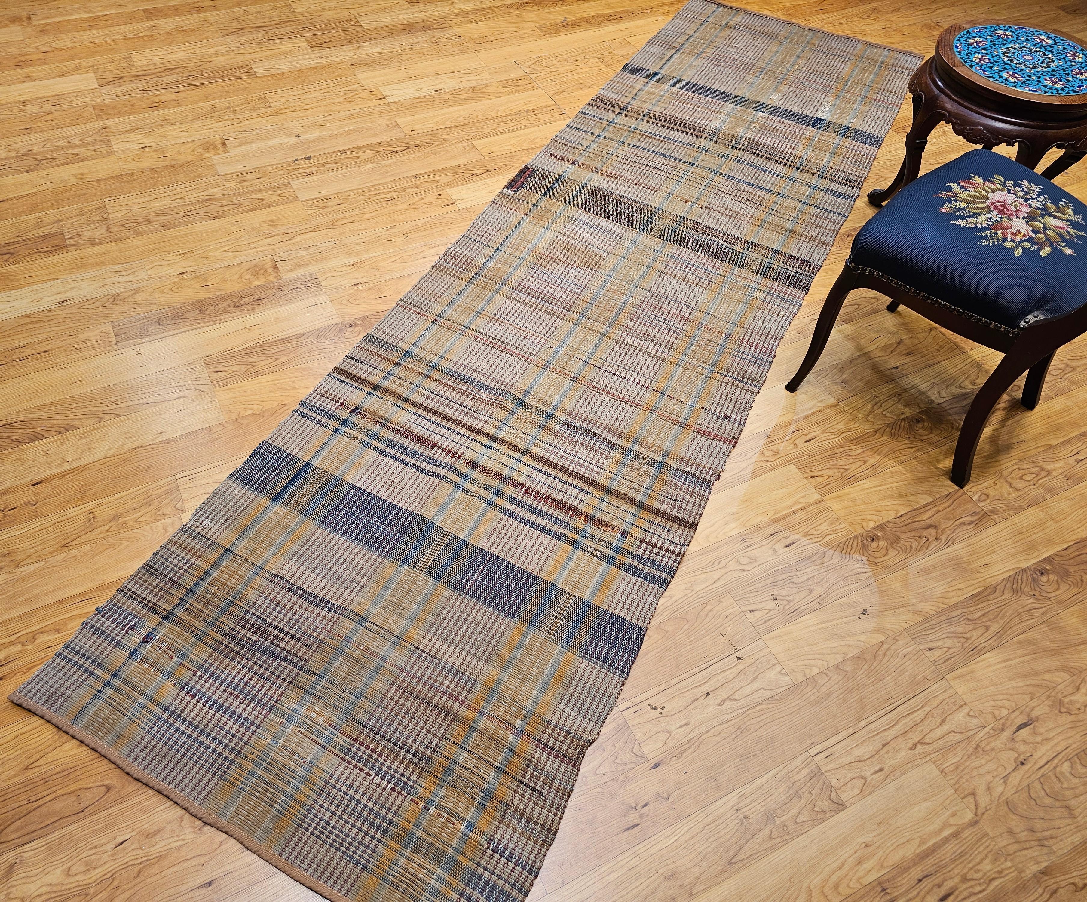 Vintage American Rag Runner For Sale 5