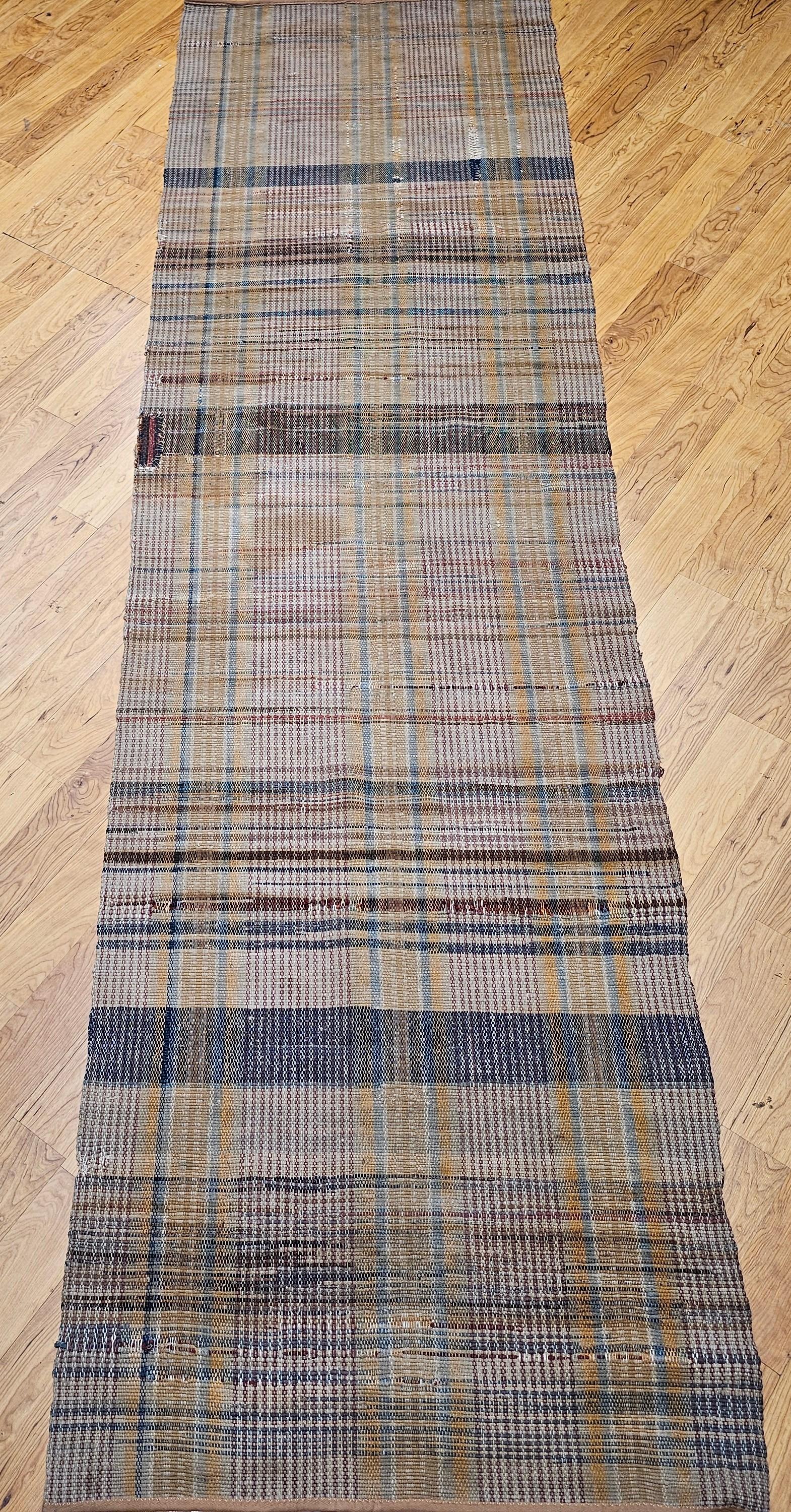 Vintage American Rag Runner For Sale 9