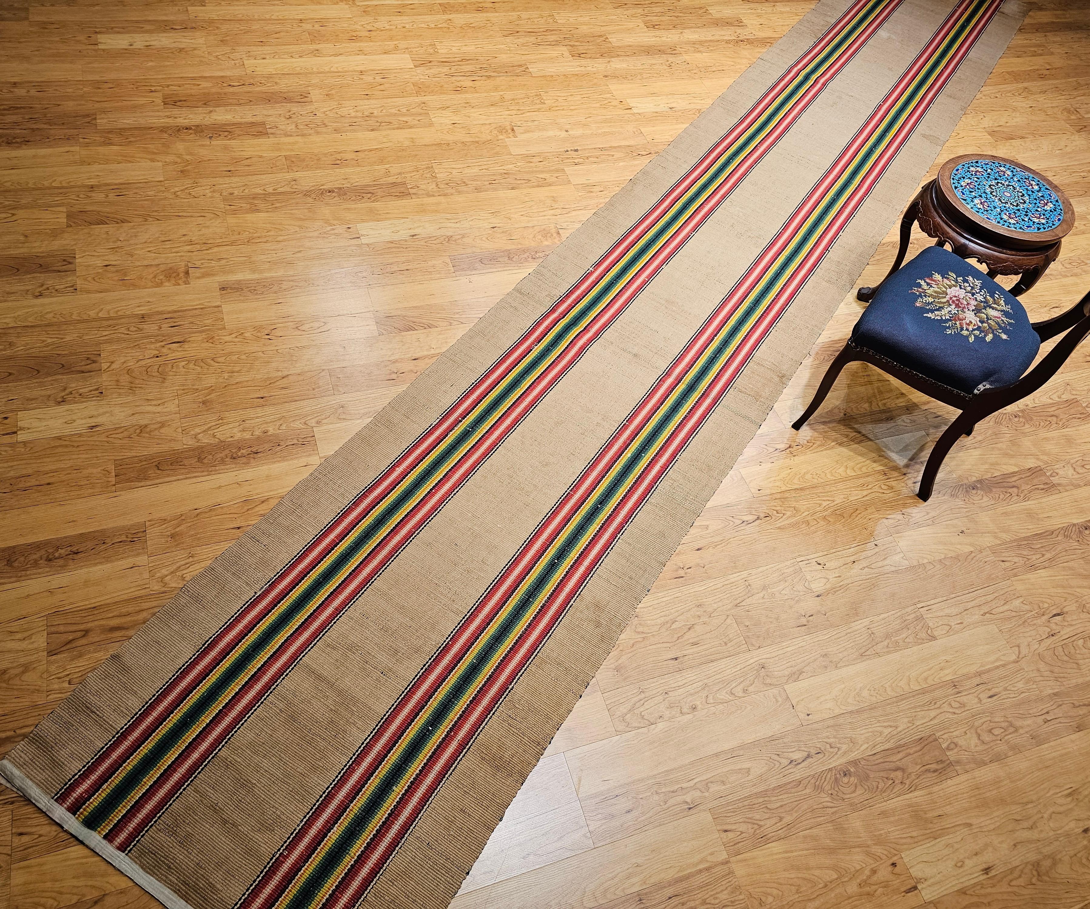 Chemin de table en chiffon américain vintage en vente 9
