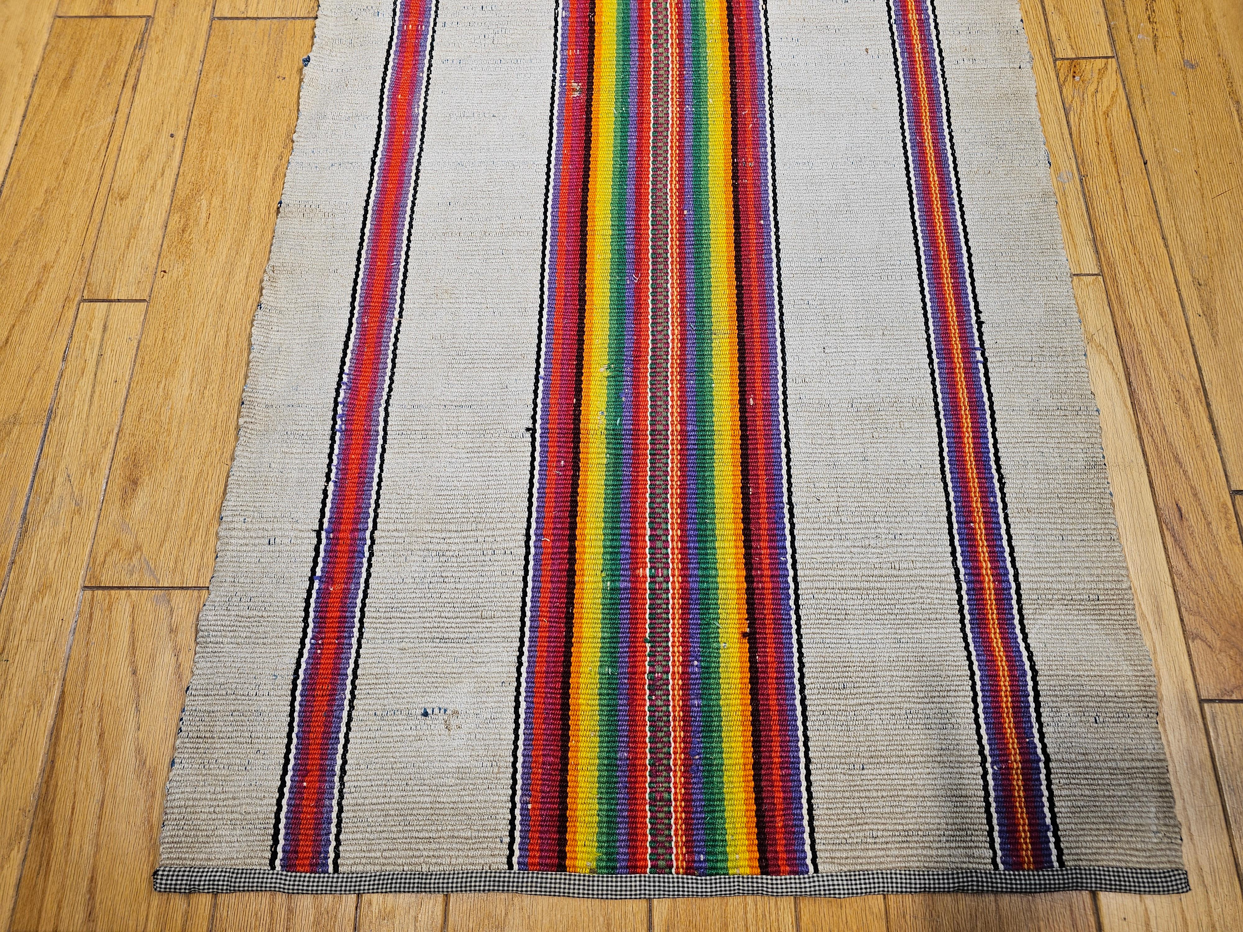 Vintage American Rag Runner In Good Condition For Sale In Barrington, IL