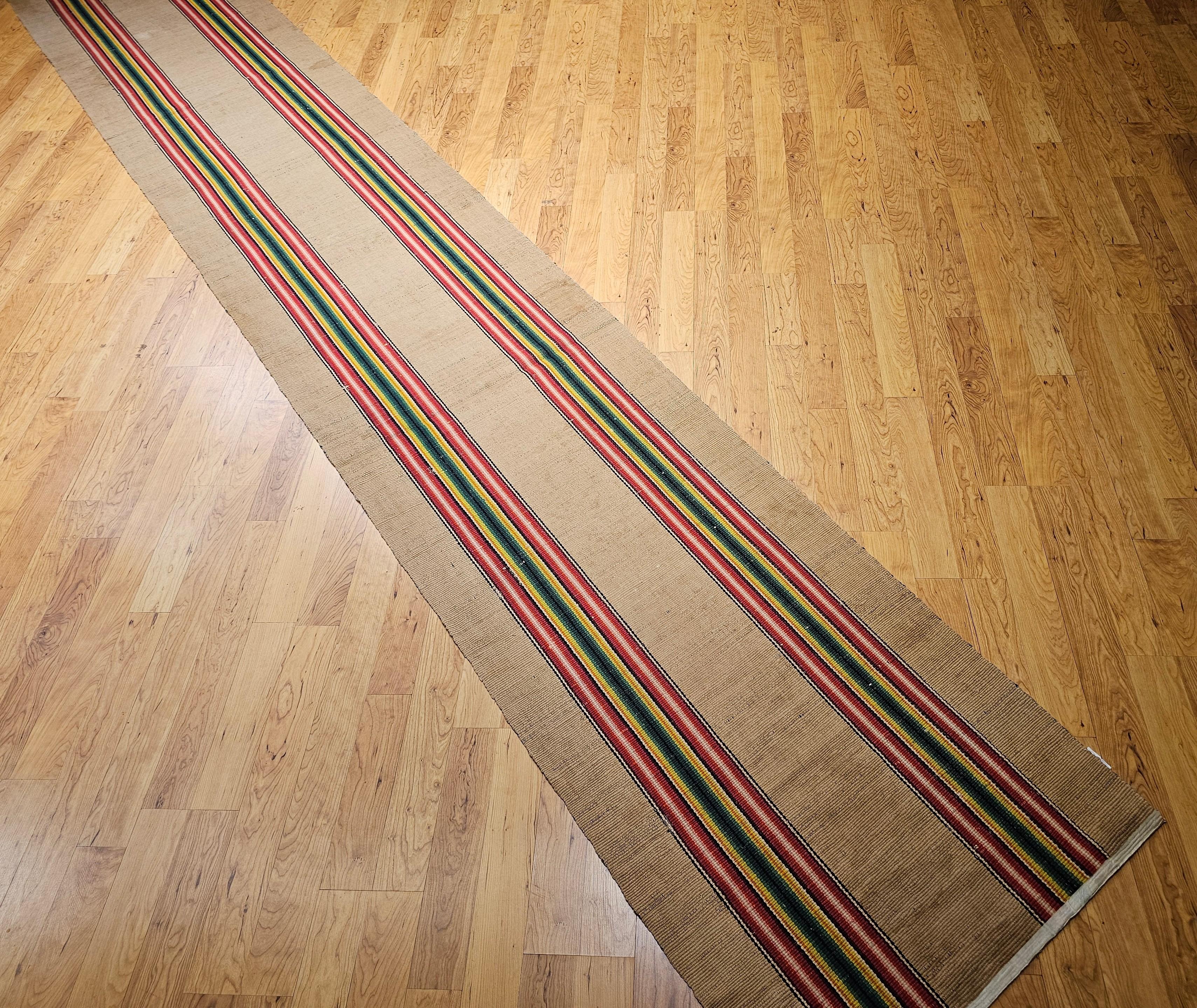 Chemin de table en chiffon américain vintage Bon état - En vente à Barrington, IL