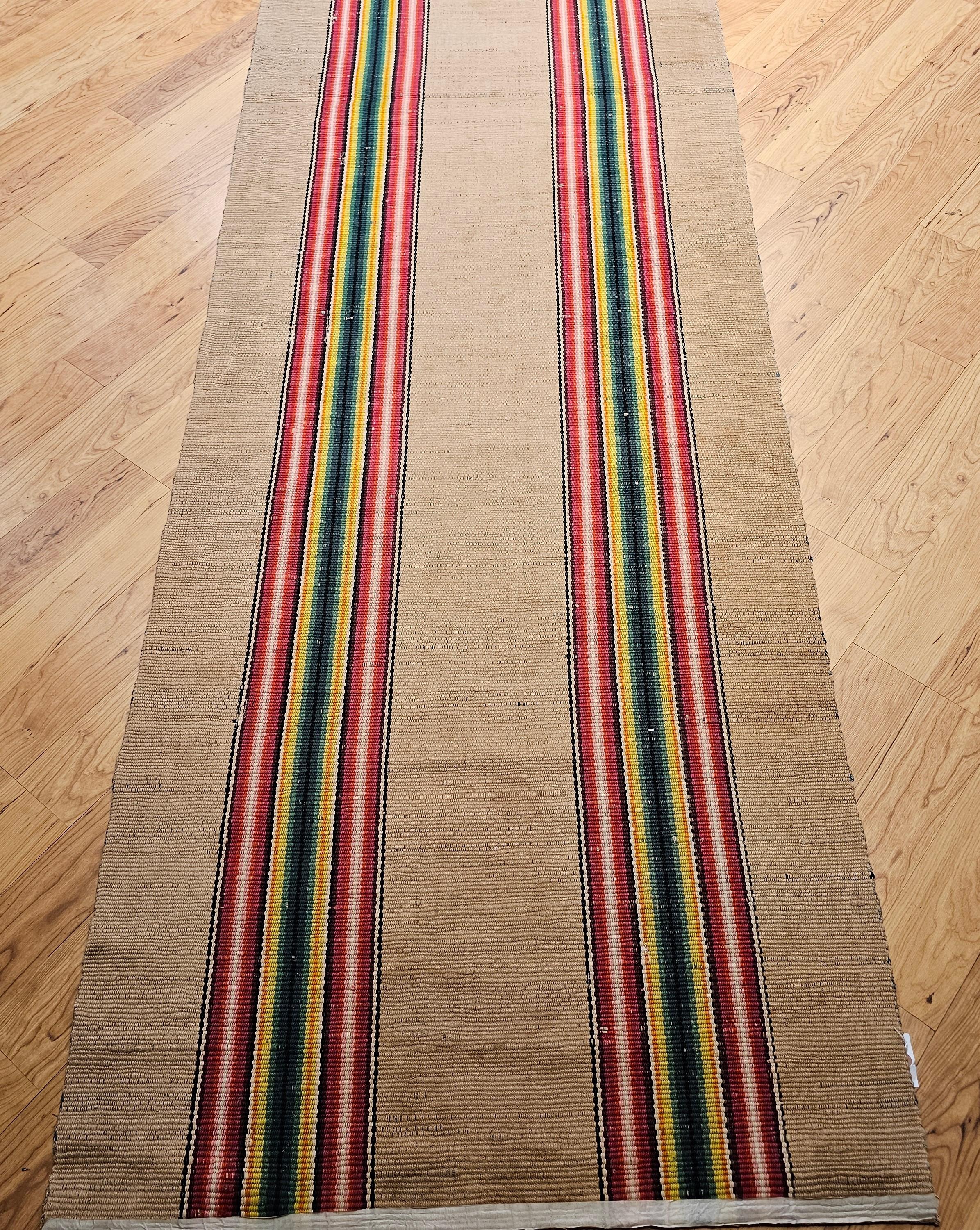 Laine Chemin de table en chiffon américain vintage en vente