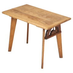 Retro American Ranch Oak Side Table or End Table Wagon Wheel Design