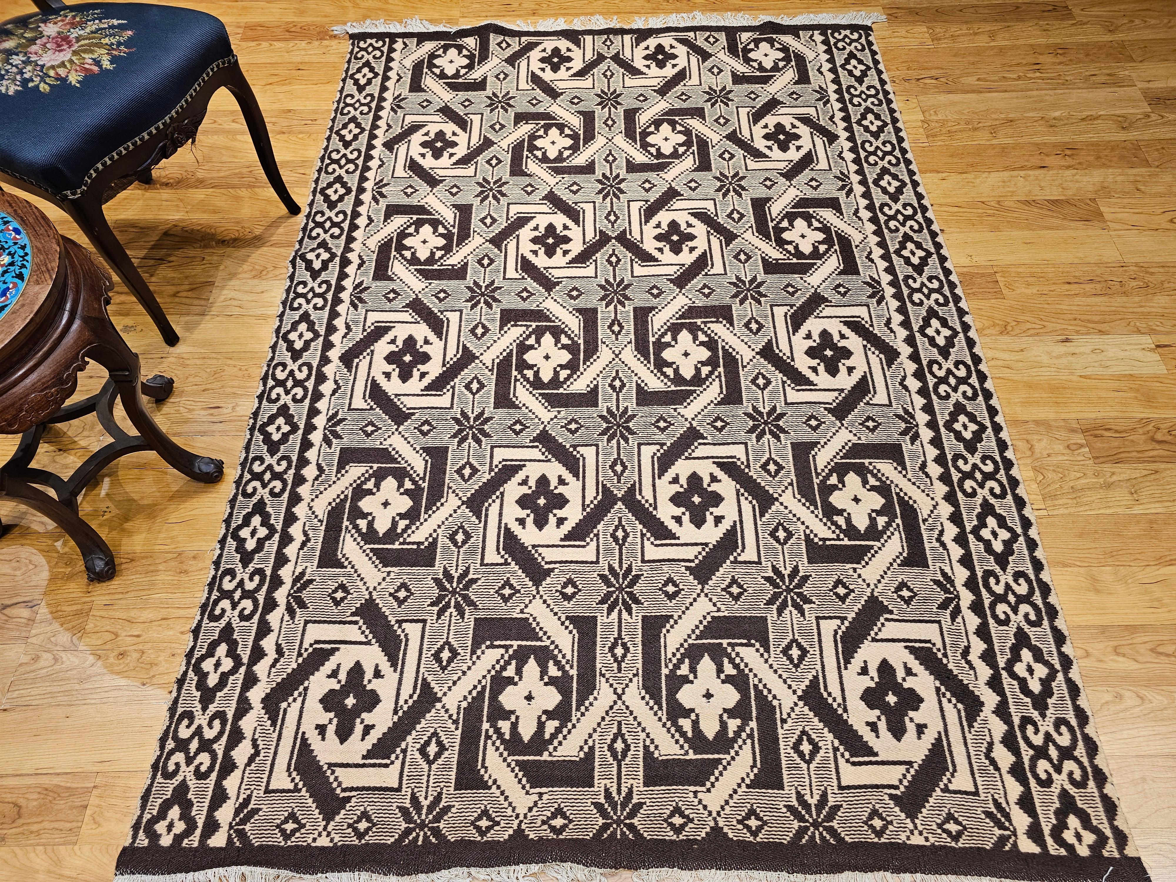Vintage Southwestern Hand Woven Flat Weave Kilim Area Rug in Gray, Ivory & Brown For Sale 4
