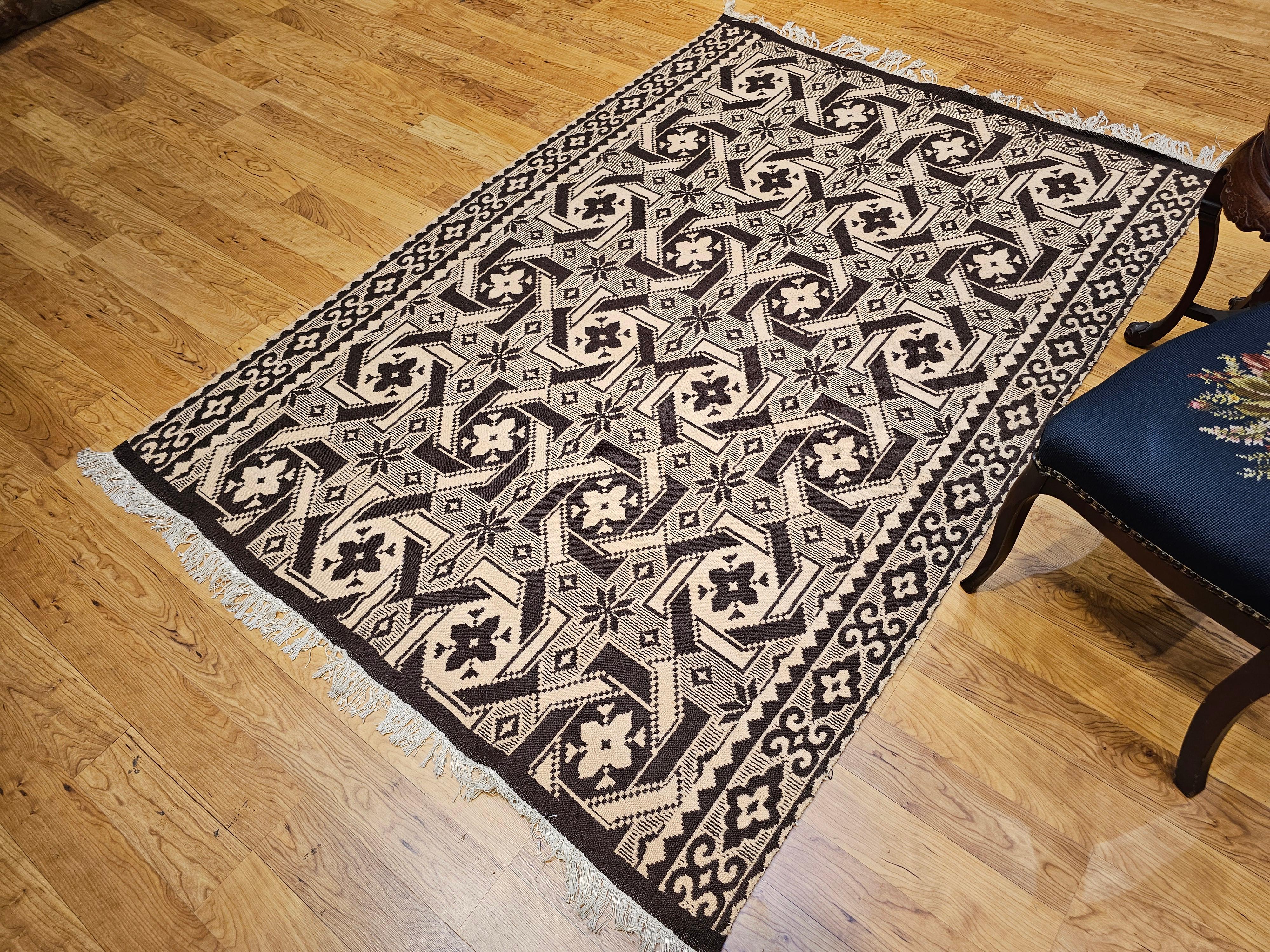 Vintage Southwestern Hand Woven Flat Weave Kilim Area Rug in Gray, Ivory & Brown For Sale 2