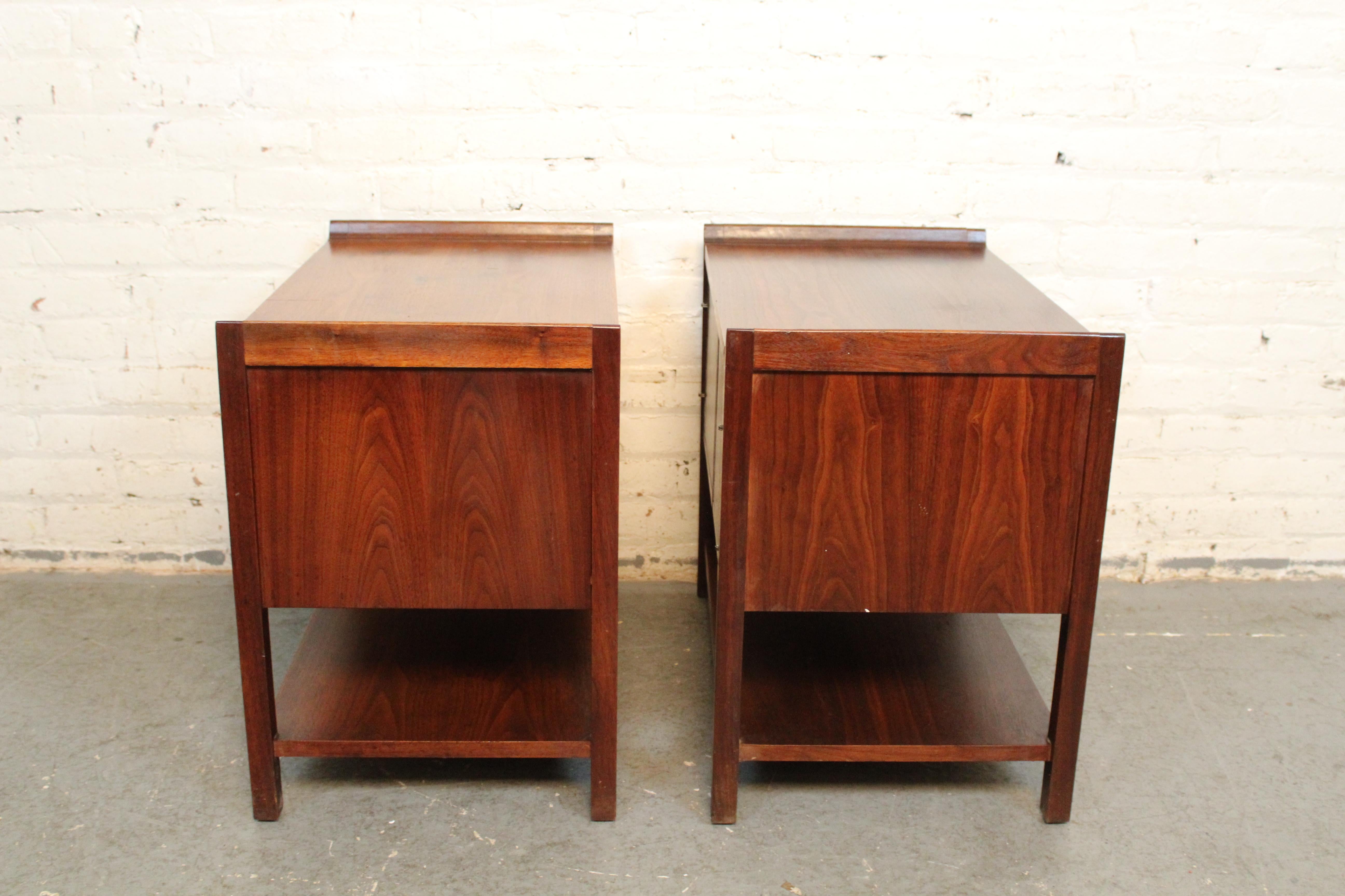 Mid-Century Modern Vintage American Walnut + Leather Nightstands by Dillingham For Sale