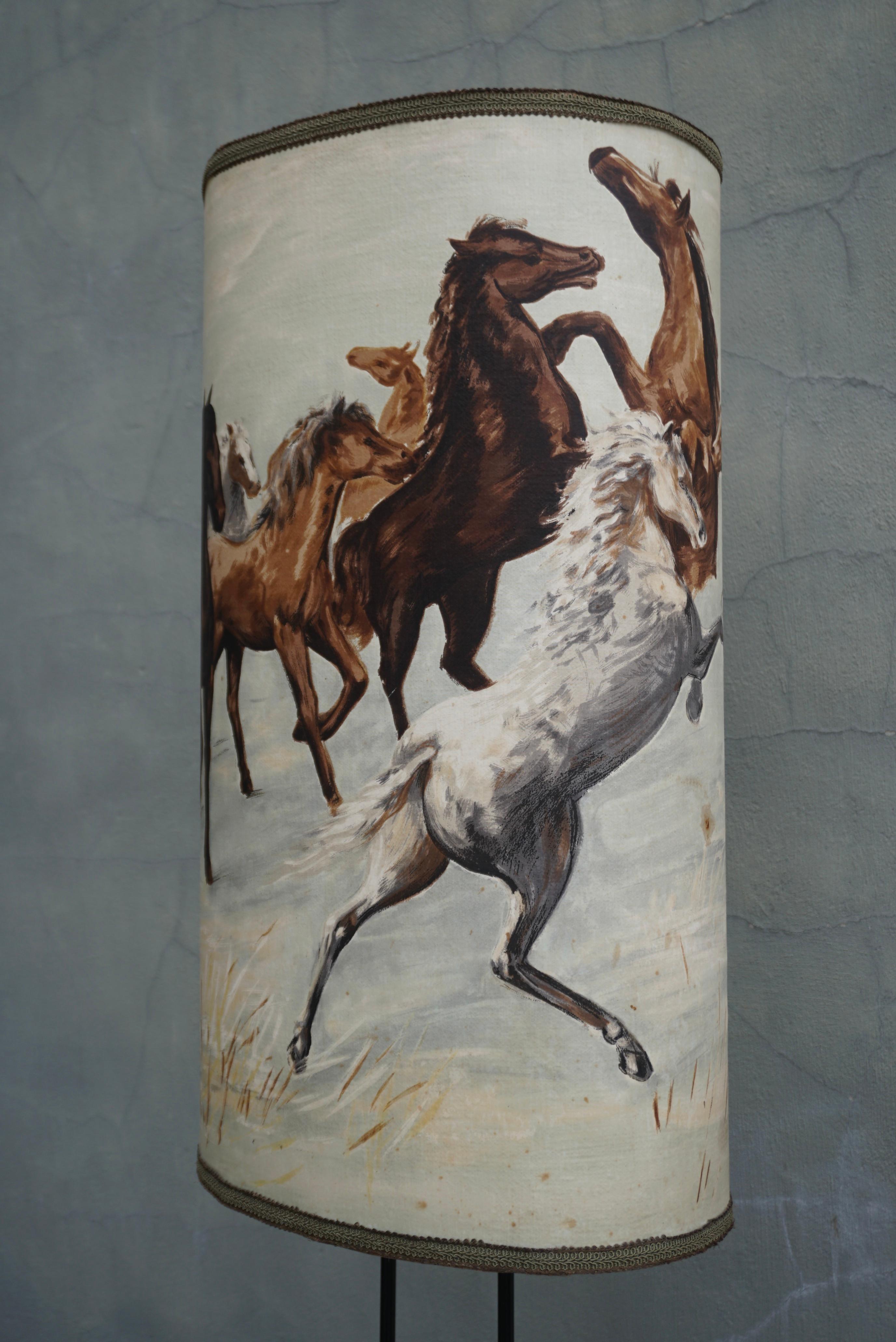 Vintage American Western Cowboy Horse Lamp  For Sale 7