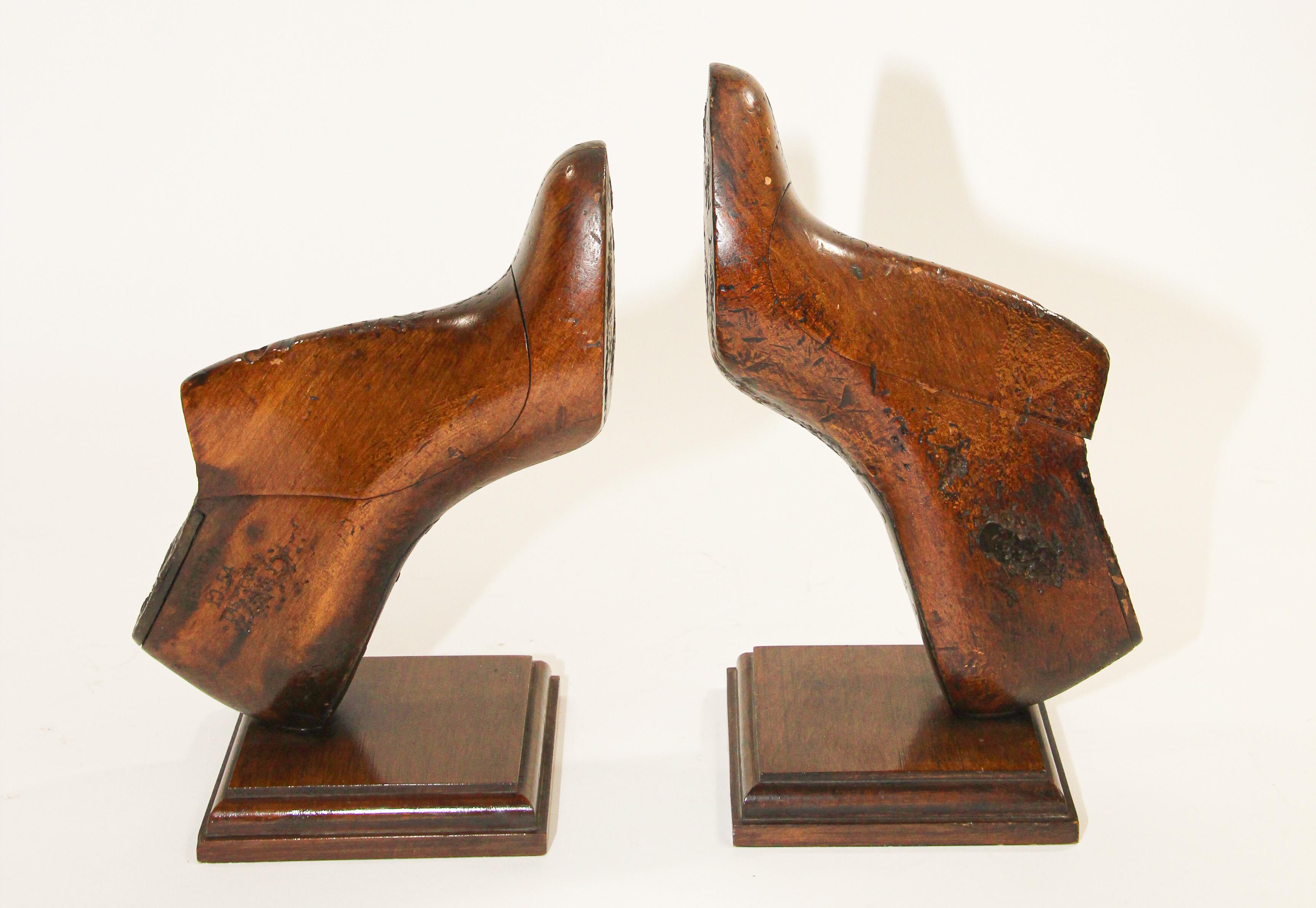 Vintage American Wood Shoe Molds Bookends For Sale 7