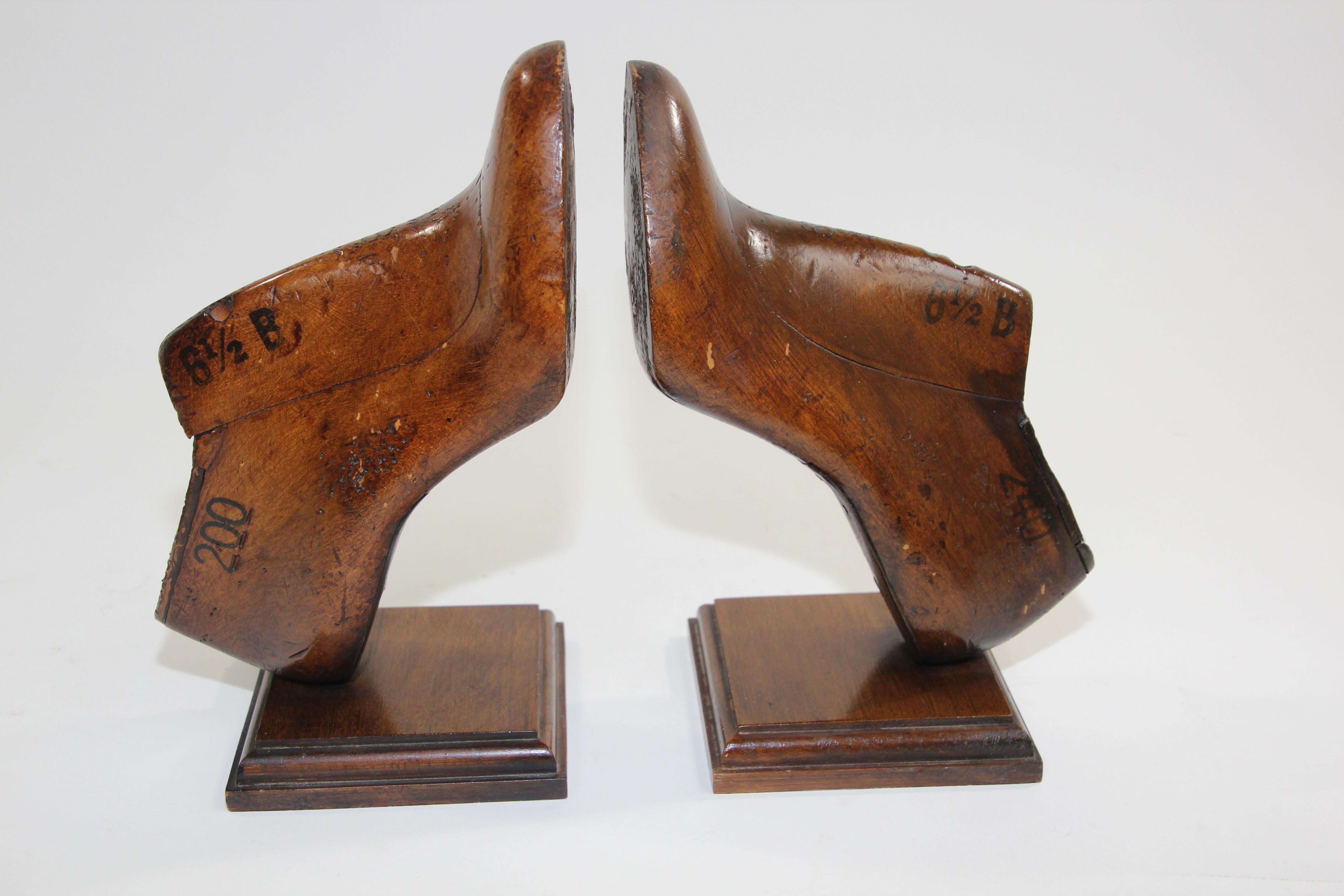 20th Century Vintage American Wood Shoe Molds Bookends For Sale