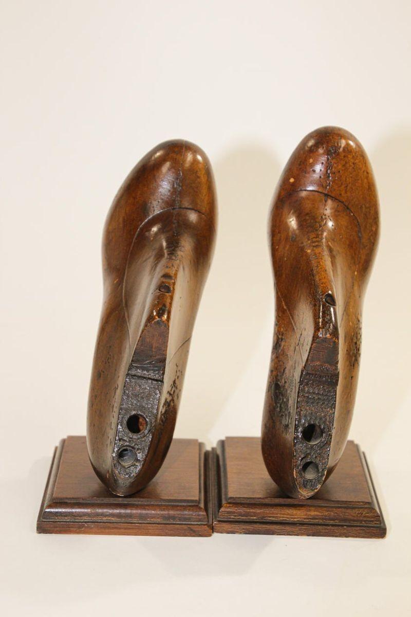 Vintage American Wood Shoe Molds Bookends by Western & Co Saint Louis 1930's 5