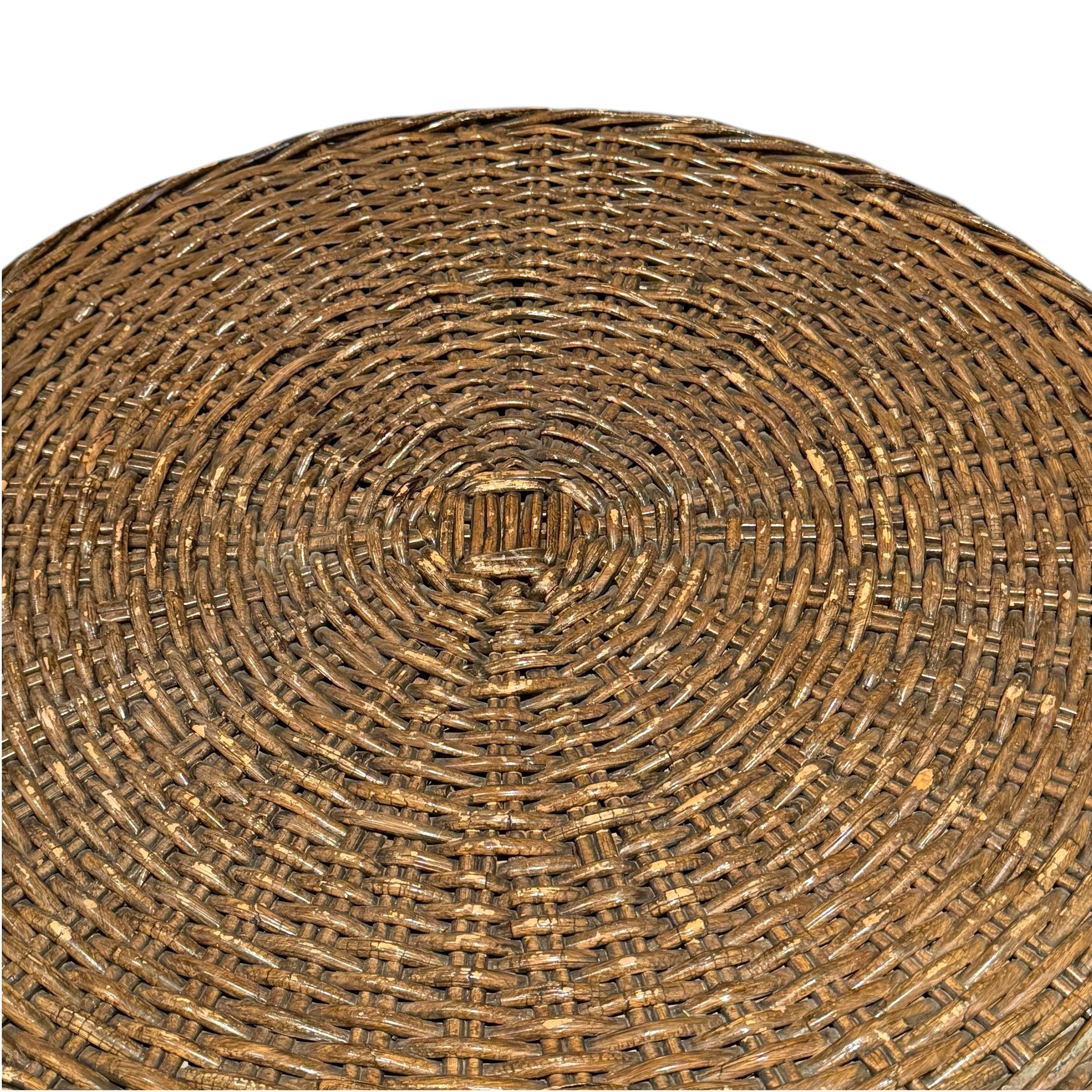 Vintage American Woven Wicker Table en vente 4