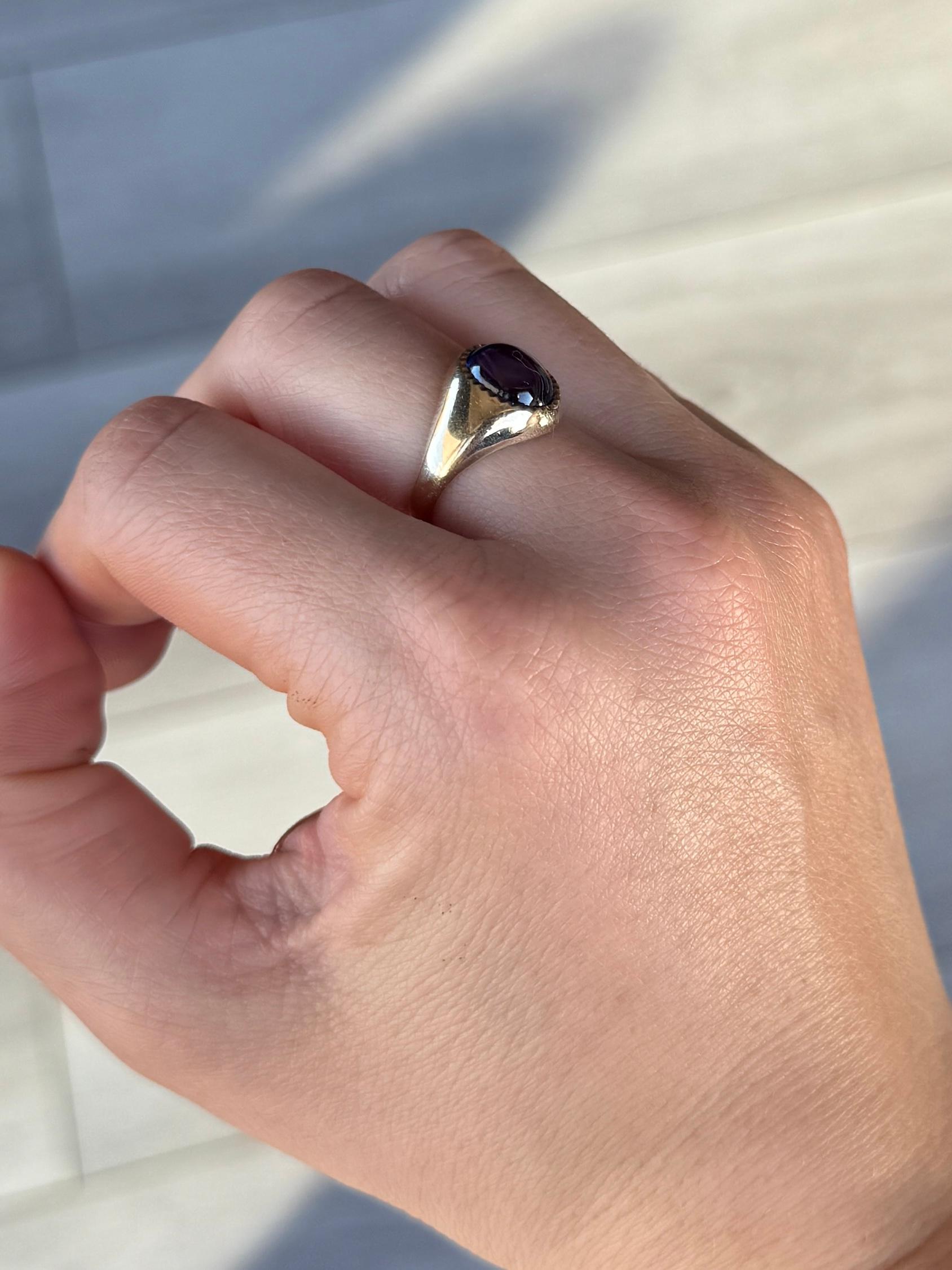 Cabochon Vintage Amethyst 9 Carat Gold Signet Ring