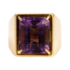 Vintage Amethyst and 18 Carat Gold Signet Ring