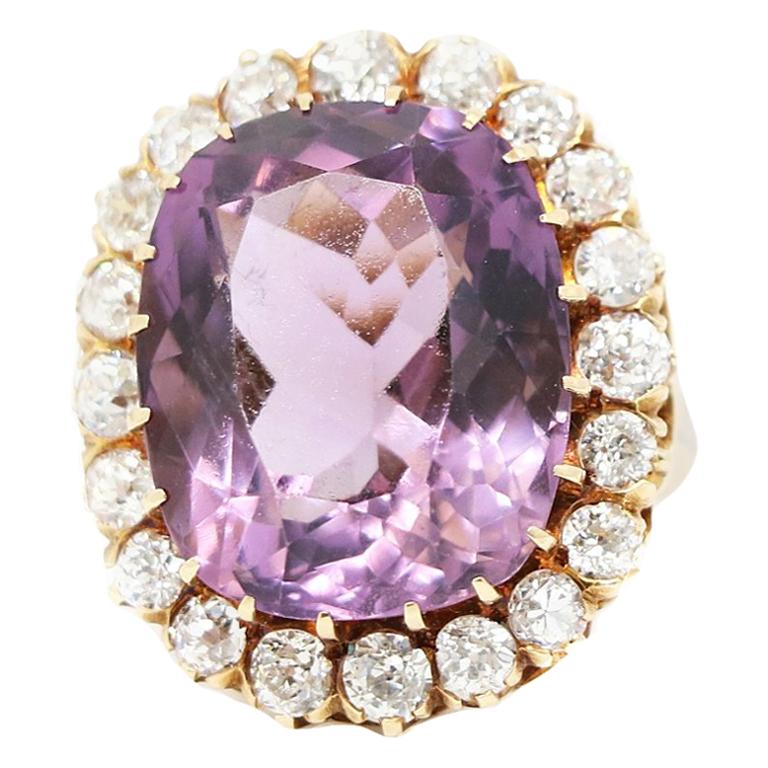 Vintage Amethyst and 20 Old Mine Cut Diamond Yellow Gold Ring with Black Enamel For Sale