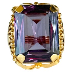 Anello da cocktail d'epoca in ametista e oro 22 carati