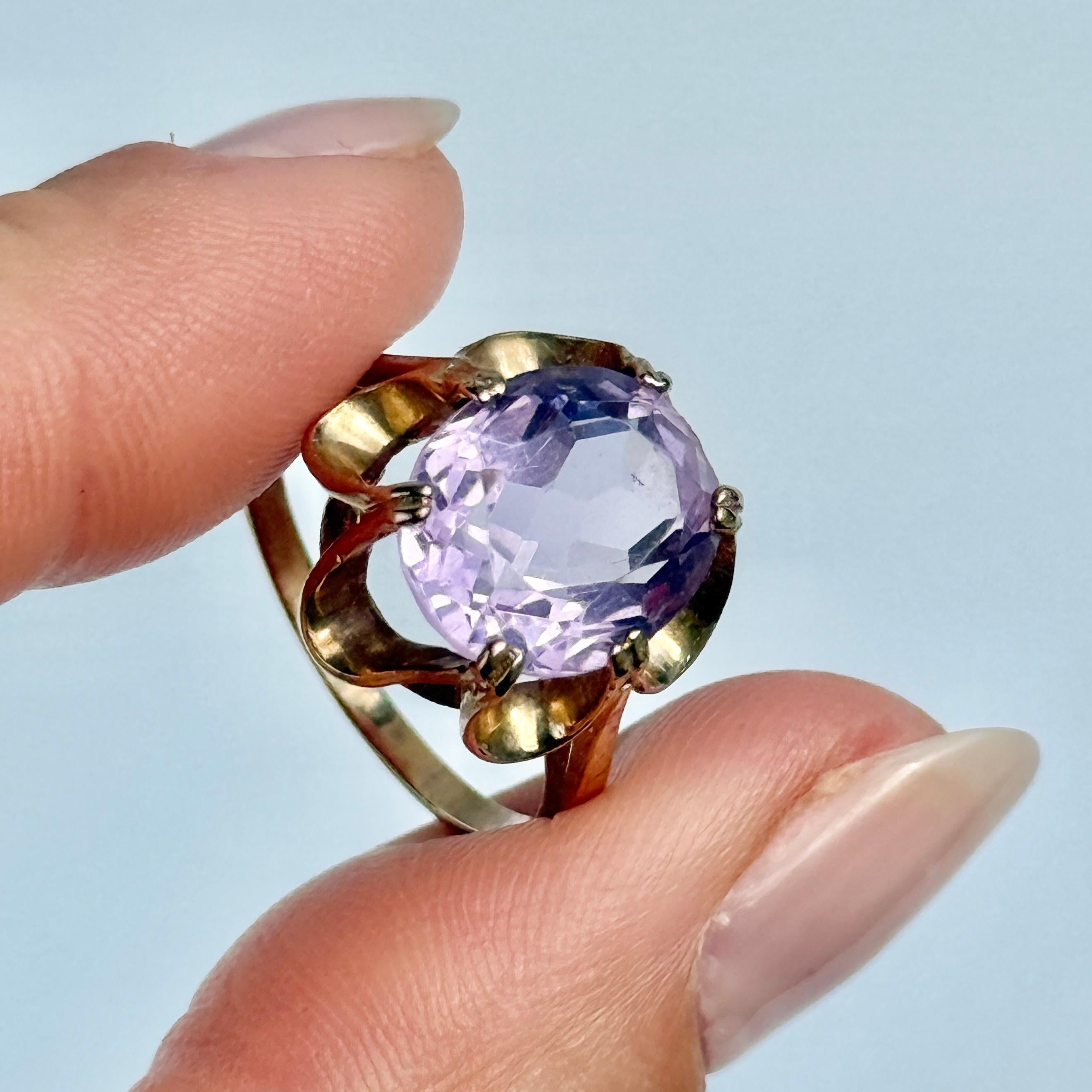 Anello da cocktail d'epoca in ametista e oro 9 carati in vendita 1
