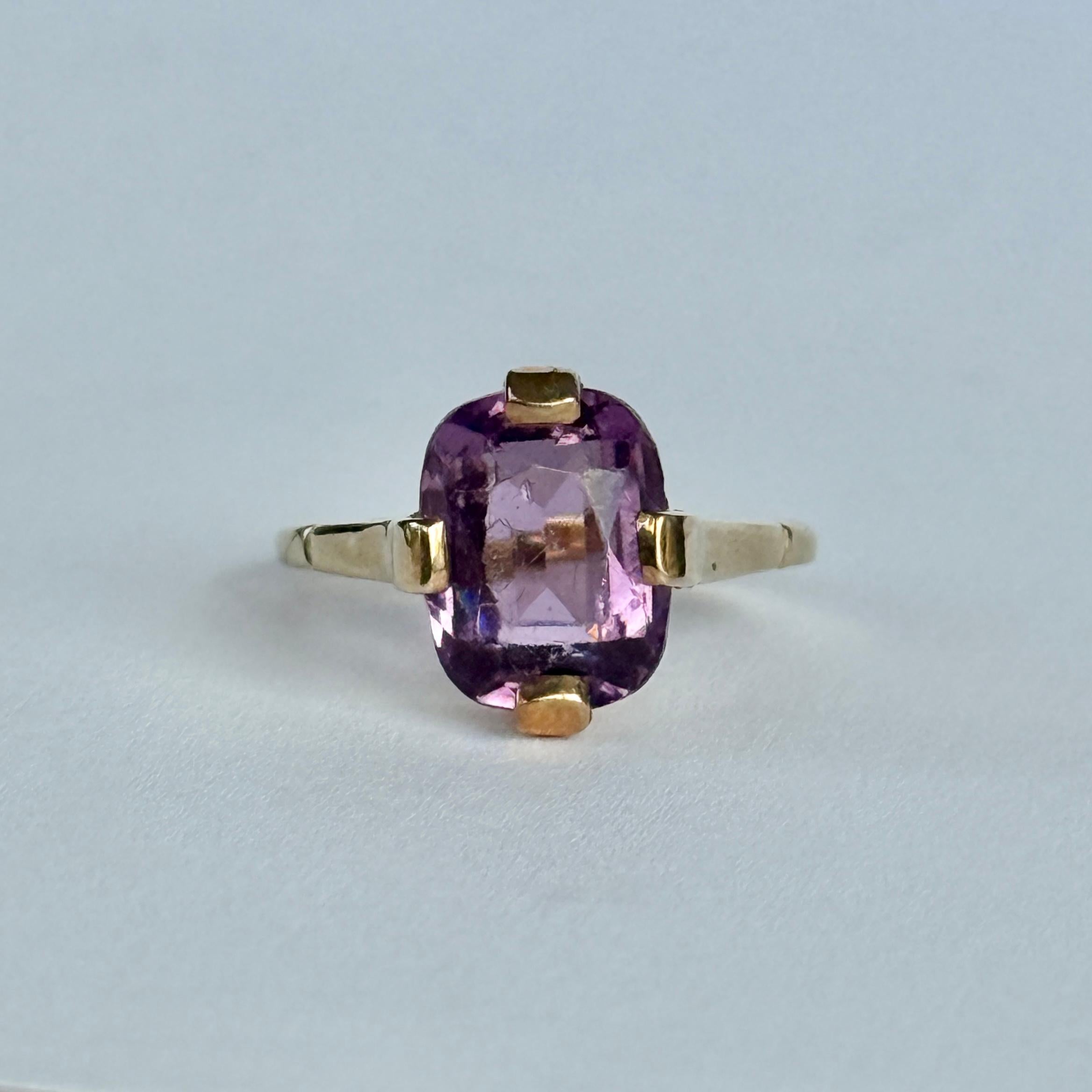 Anillo de cóctel vintage de amatista y oro de 9 quilates en venta 1