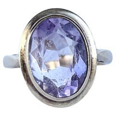 Anillo de cóctel vintage de amatista y oro de 9 quilates