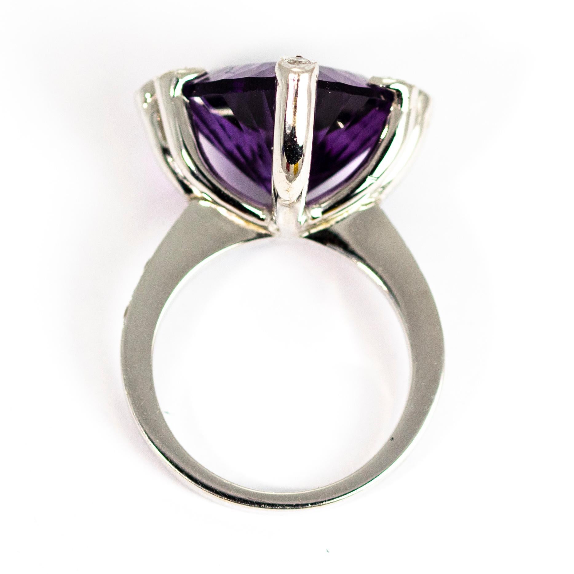 Vintage Amethyst and Diamond 18 Carat White Gold Abstract Ring For Sale 2