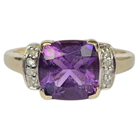 Vintage Amethyst and Diamond 9 Carat Gold Ring For Sale