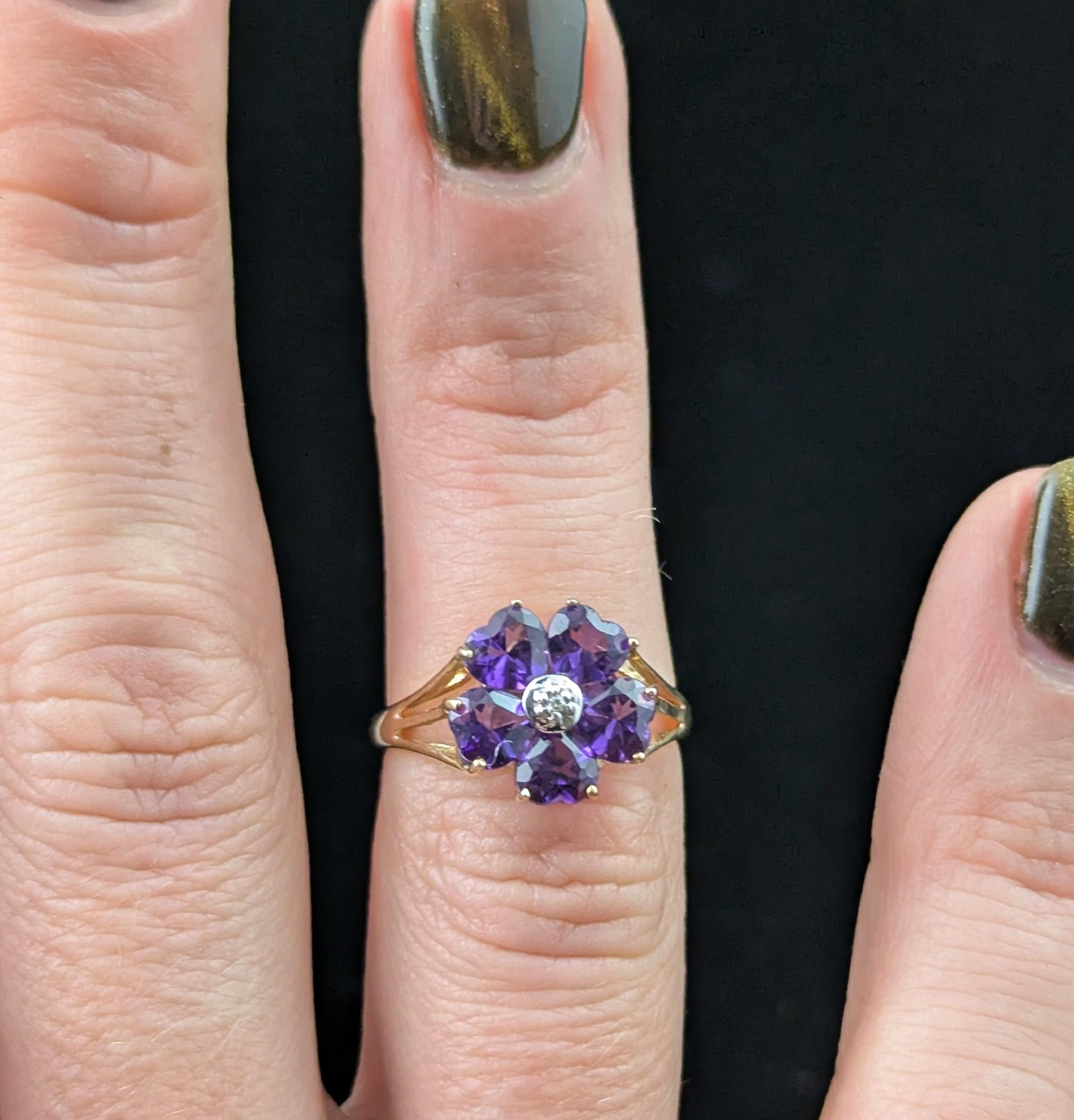 Modern Vintage Amethyst and Diamond flower ring, 9k yellow gold For Sale