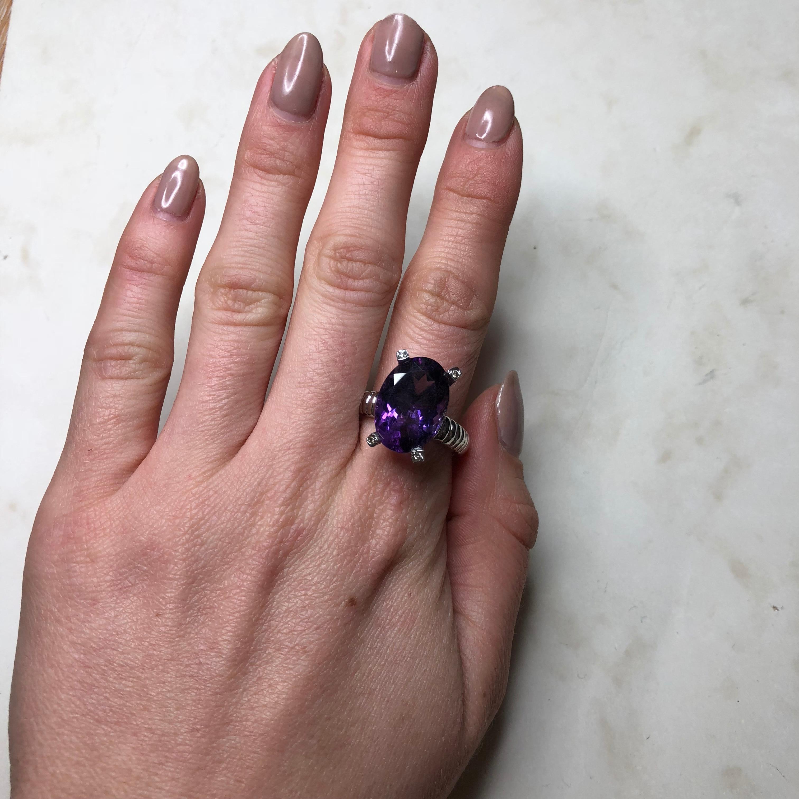 Vintage Amethyst and Diamond Silver Cocktail Ring In Good Condition For Sale In Chipping Campden, GB
