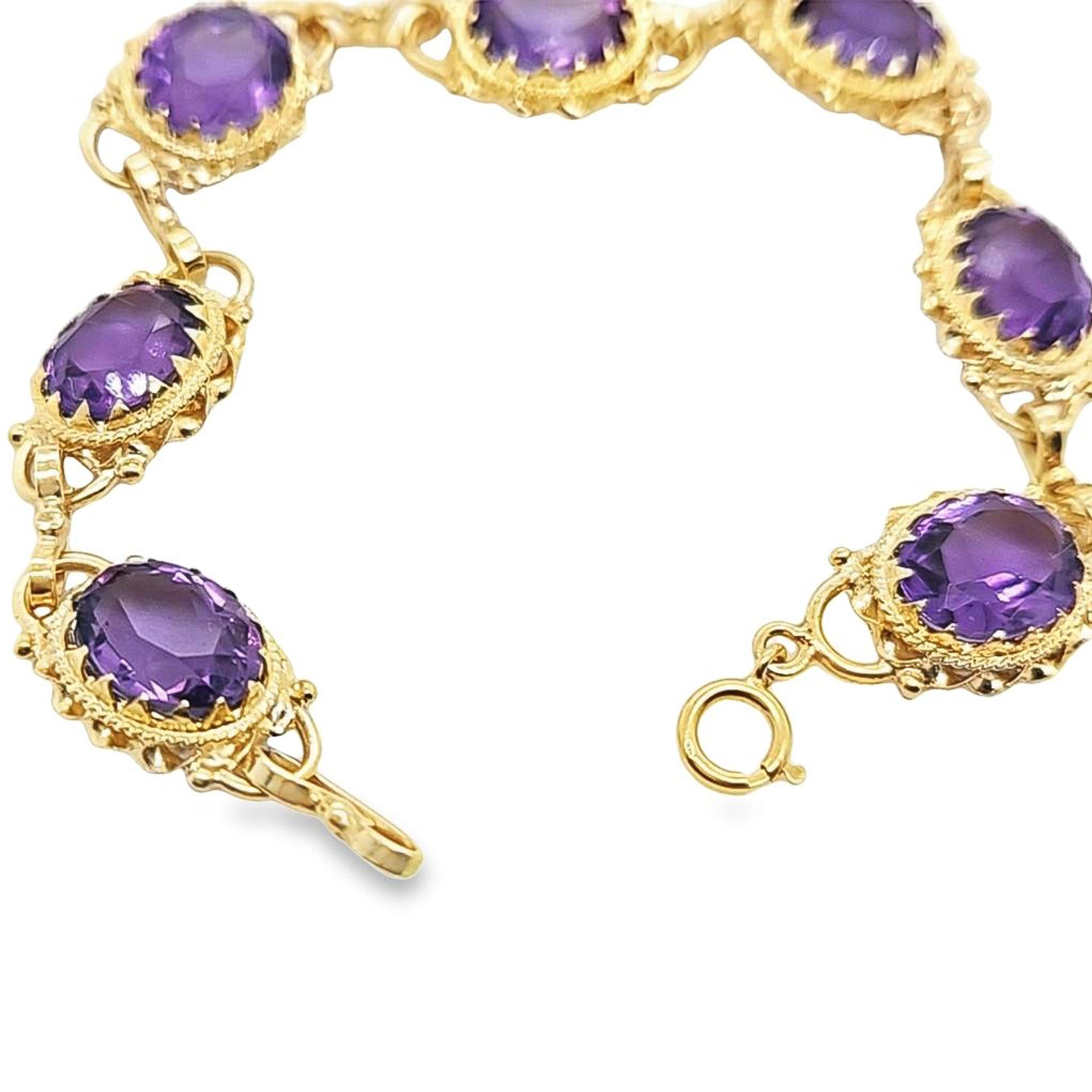 Vintage Amethyst Bracelet in Yellow Gold In Good Condition In Coral Gables, FL