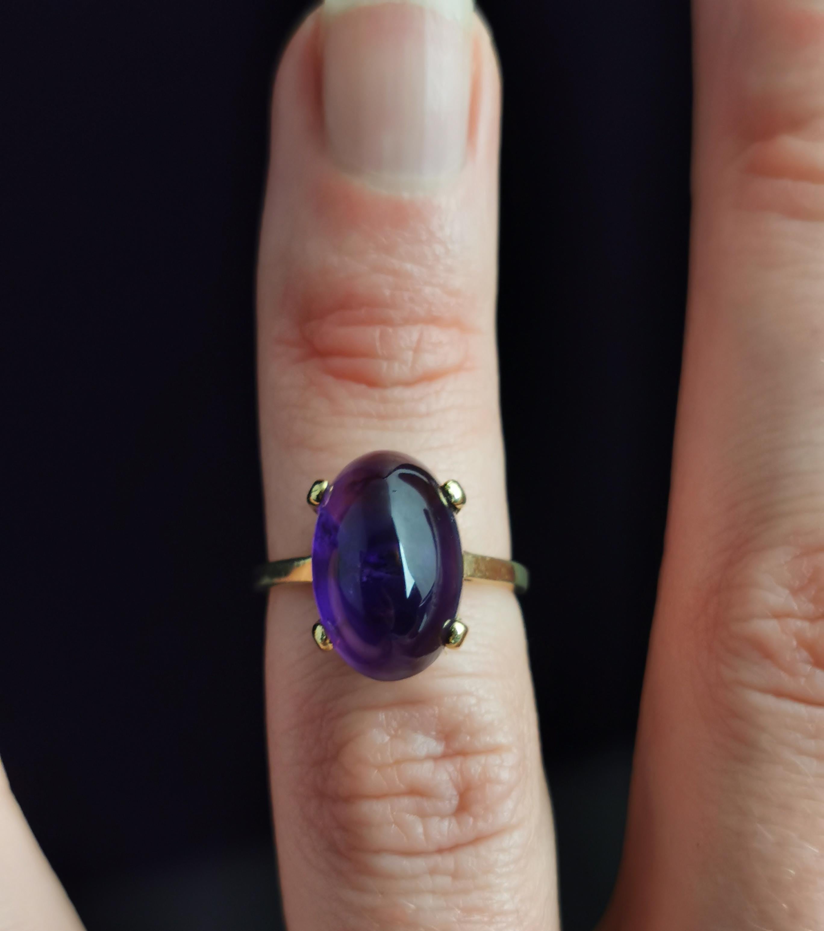 Vintage-Cocktailring mit Amethyst-Cabochon, 9 Karat Gelbgold, ca. 1970er Jahre 3