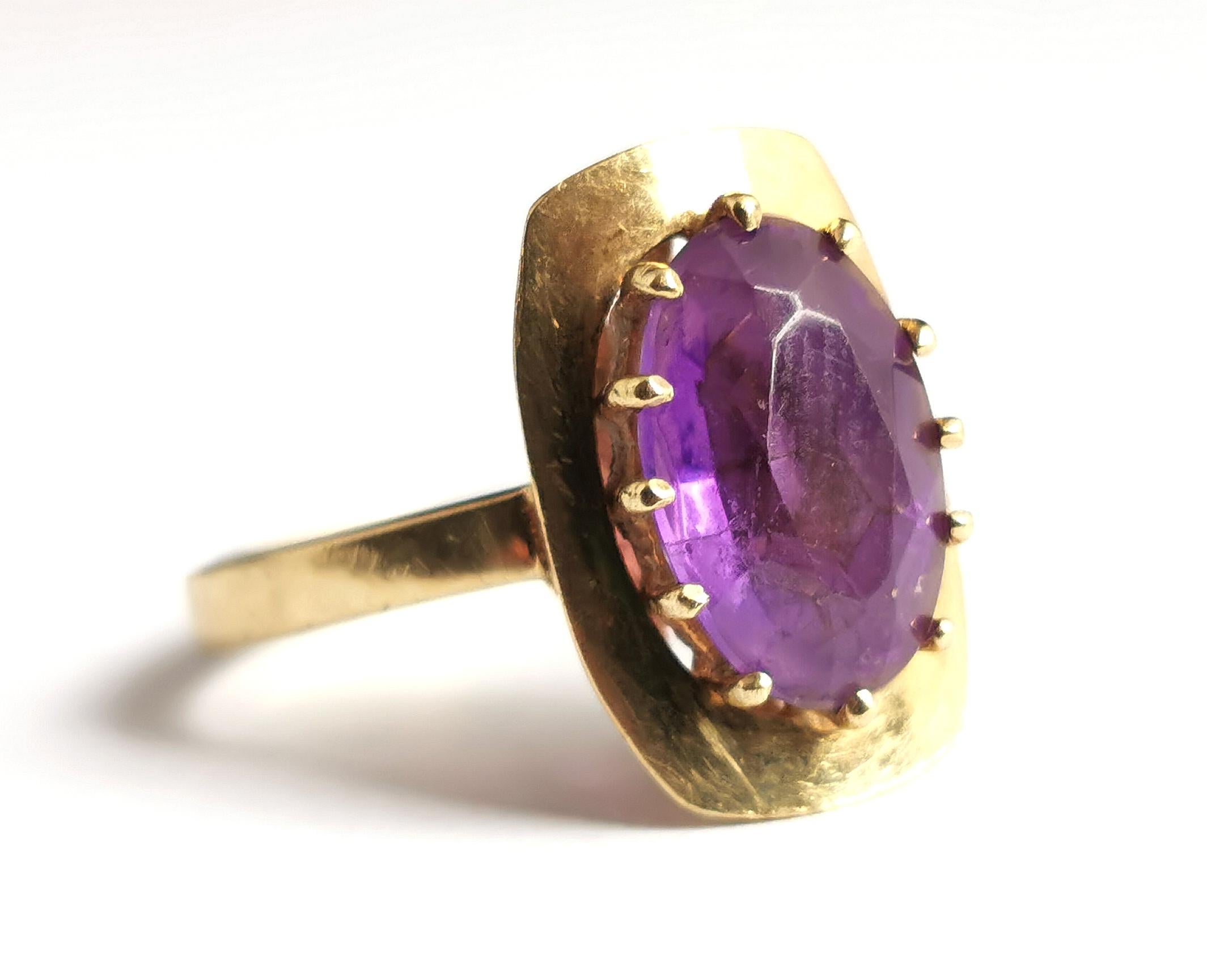 Vintage Amethyst Cocktail Ring, 9k Yellow Gold, 1970s 7
