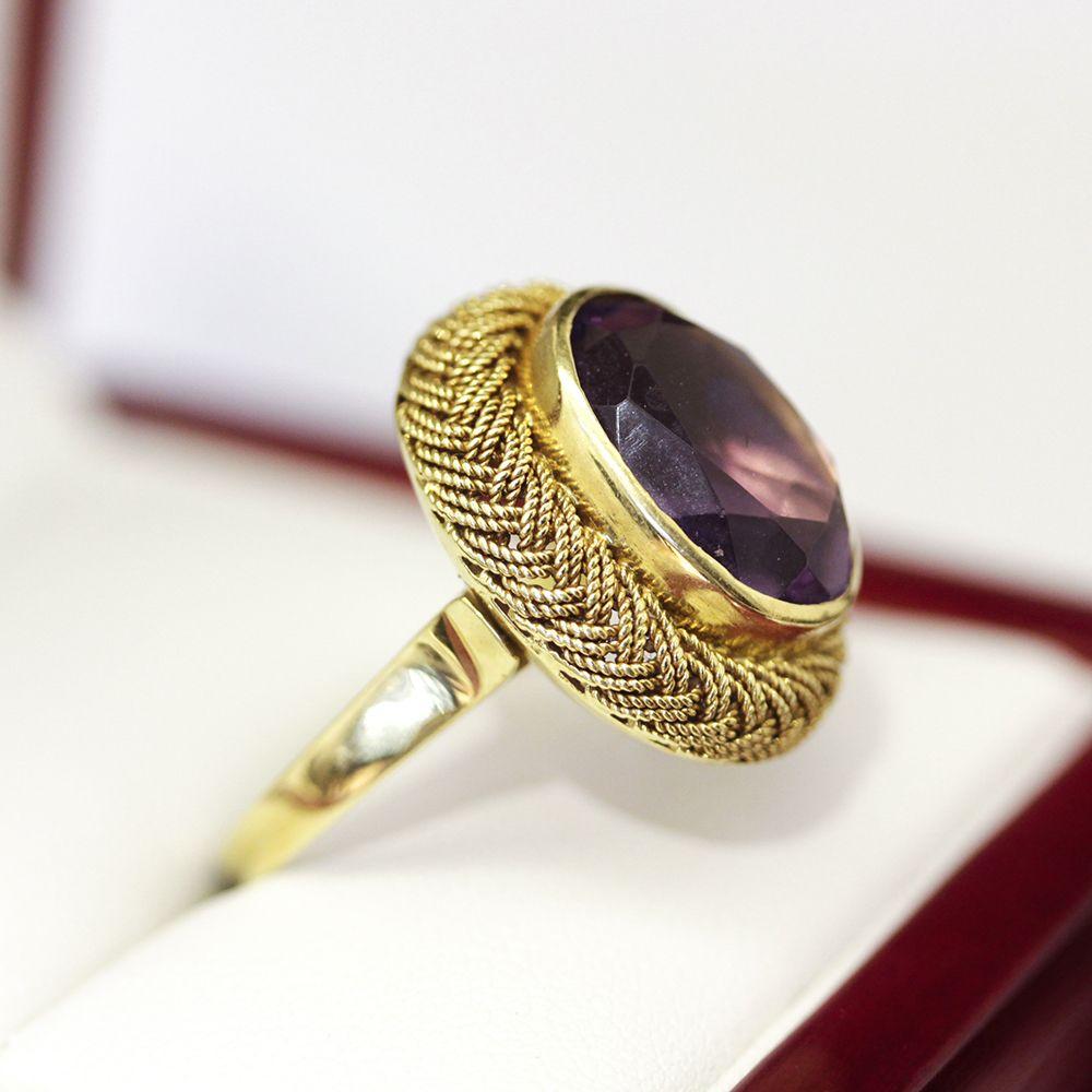 Vintage Amethyst Cocktail ring, Handmade, C1960's Mad men era In Good Condition For Sale In BALMAIN, NSW