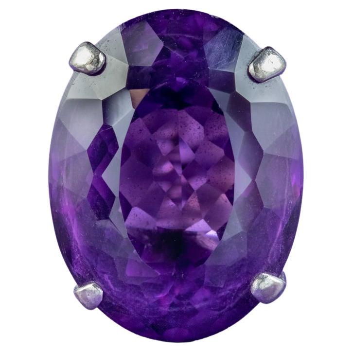 Vintage Amethyst Cocktail Ring in 20 Carat Amethyst For Sale