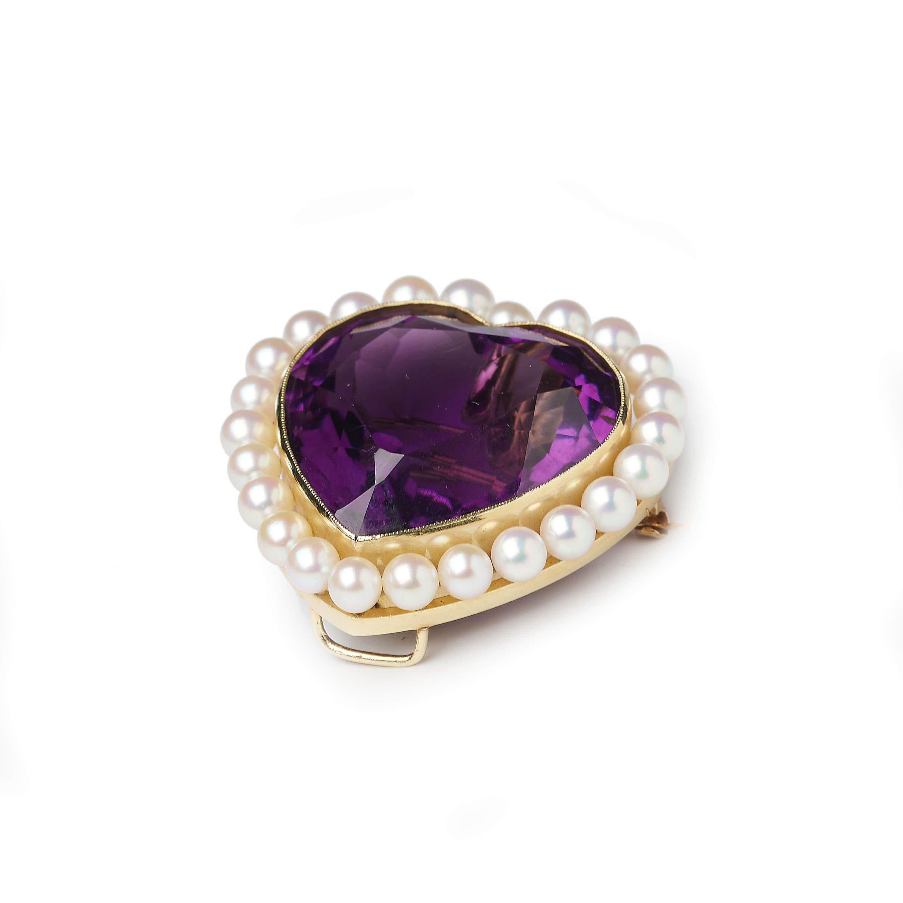 Vintage Amethyst, Cultured Pearl And Gold Heart Brooch Pendant, Circa 1970 In Good Condition For Sale In London, GB