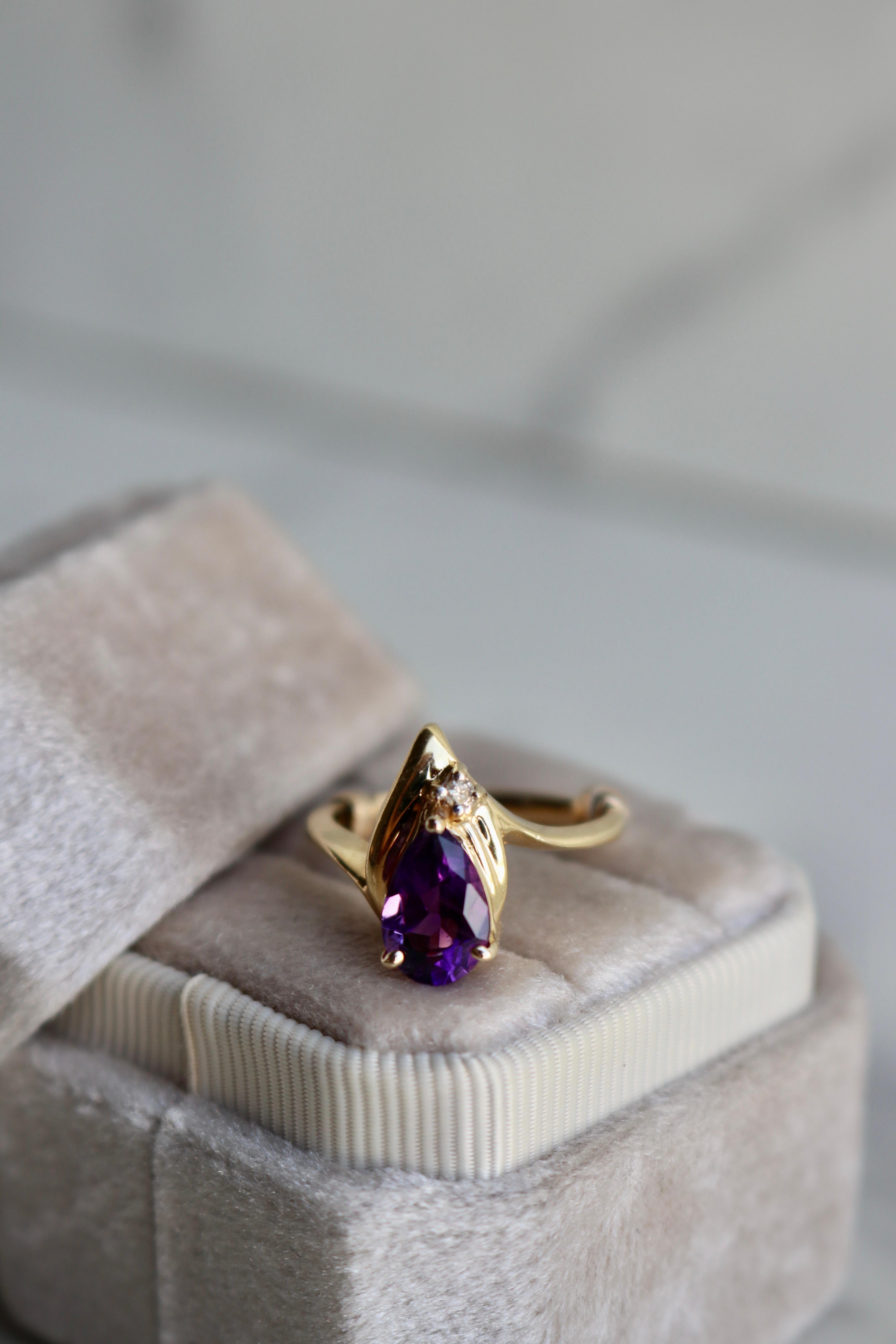 Vintage Amethyst Diamond 14k Yellow Gold Ring For Sale 1