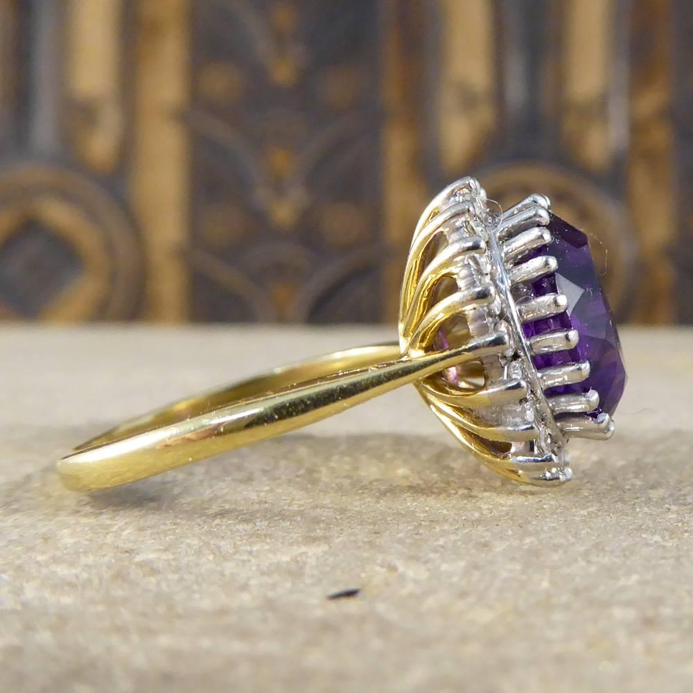 Vintage Amethyst Diamond 18 Carat Gold Cluster Ring In Good Condition In Yorkshire, West Yorkshire