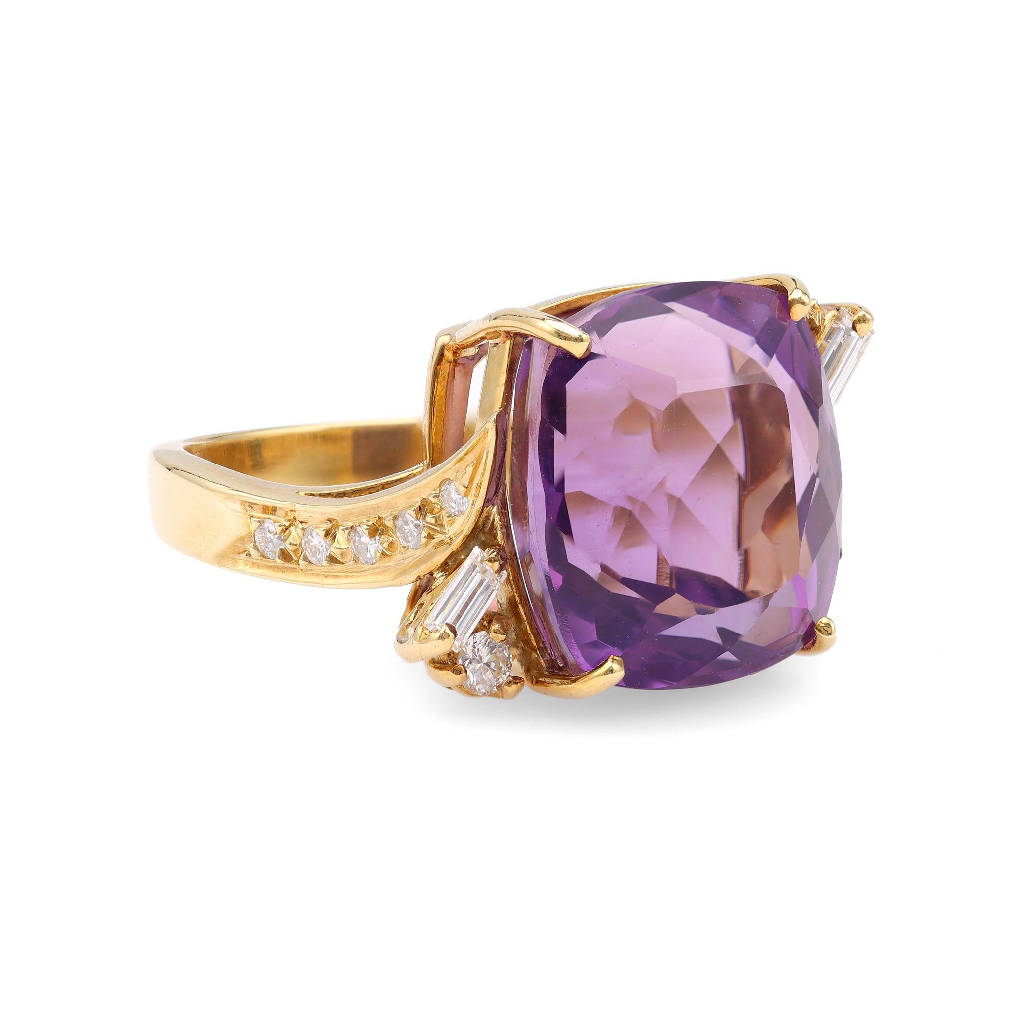 Vintage Amethyst Diamond 18k Yellow Gold Ring In Good Condition For Sale In Beverly Hills, CA