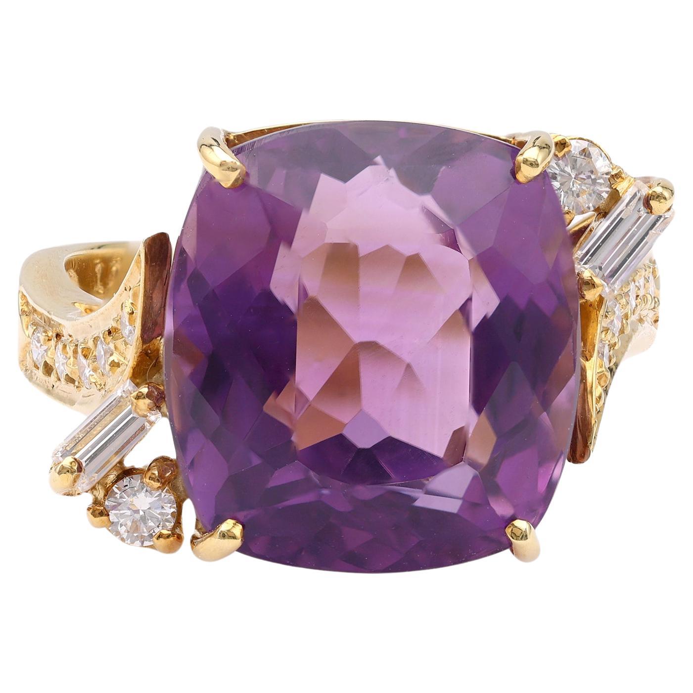 Vintage Amethyst Diamond 18k Yellow Gold Ring For Sale