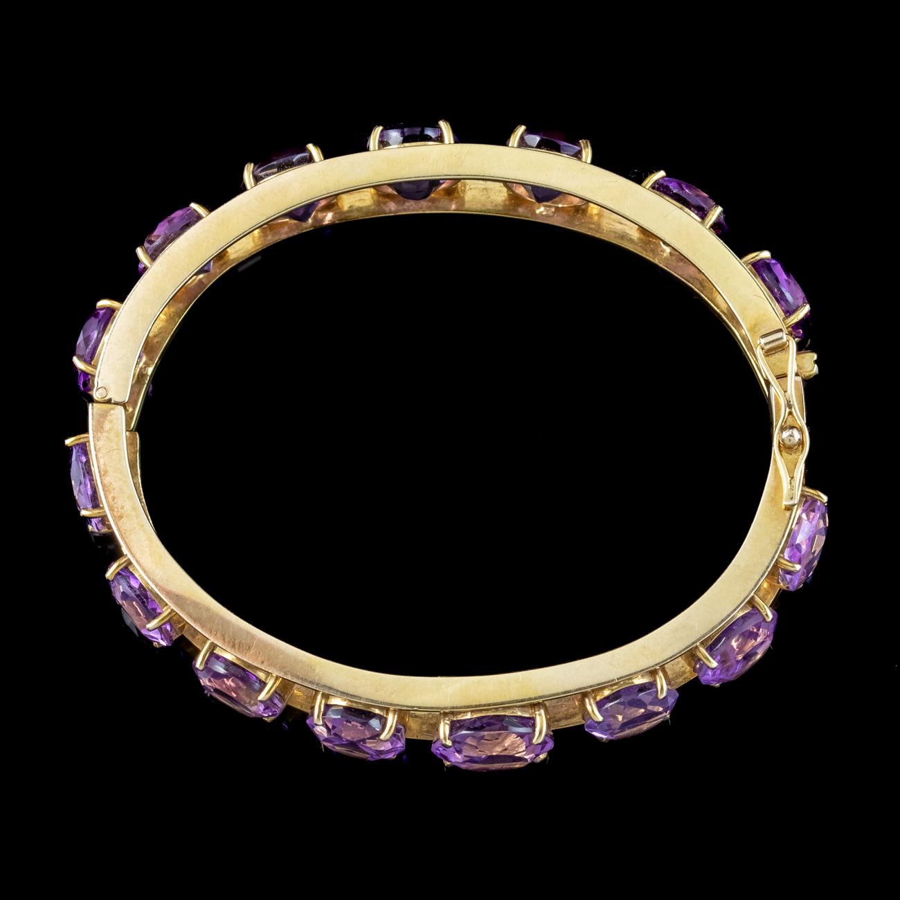Vintage Amethyst Eternity Bangle 9 Carat Gold 62 Carat of Amethyst In Good Condition In Kendal, GB