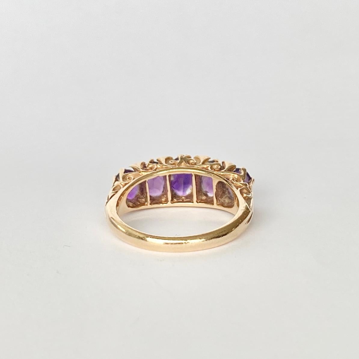 Oval Cut Vintage Amethyst Five-Stone with Diamond Points Modelled in 9 Carat Gold For Sale