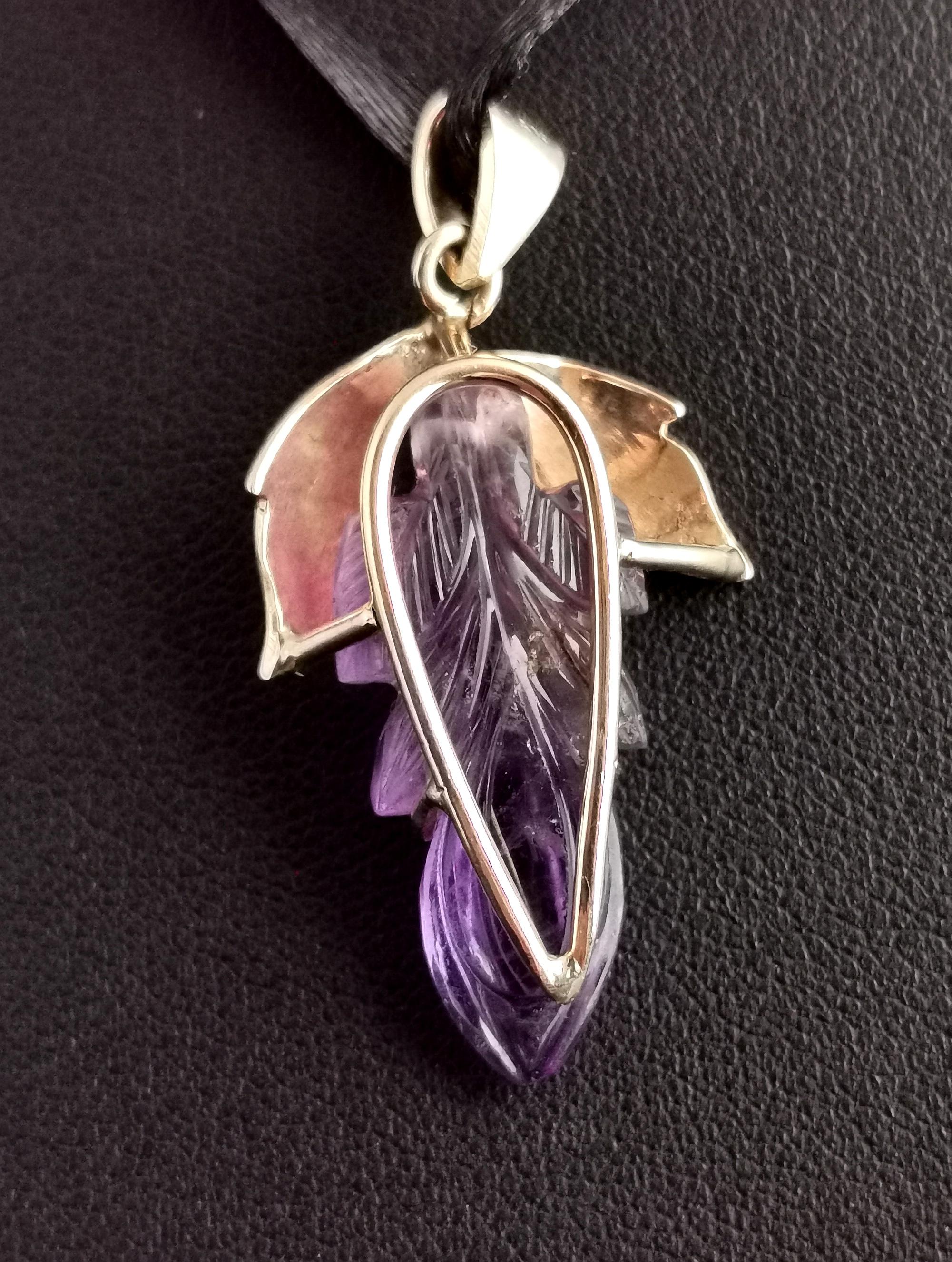 Vintage Amethyst Floral Pendant, 16k Yellow Gold For Sale 6